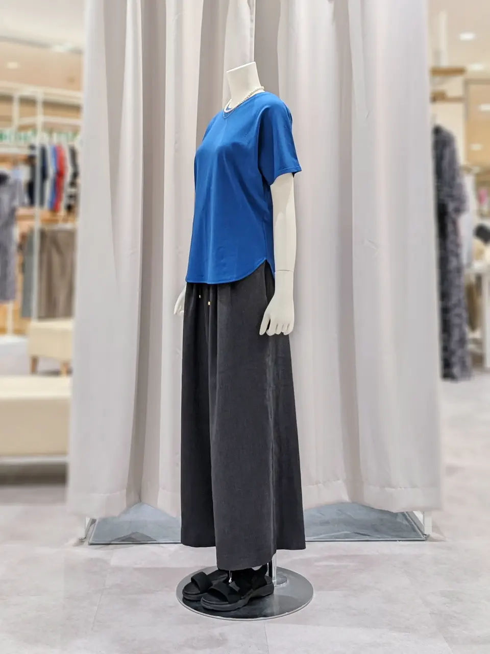 ONWARD CROSSET SELECT 岩田 コーディネート画像