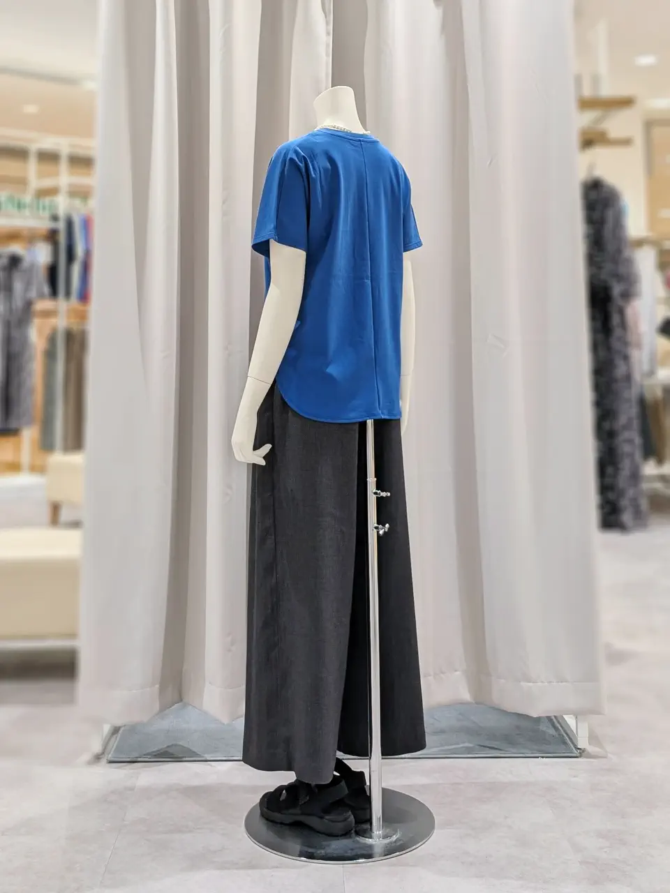ONWARD CROSSET SELECT 岩田 コーディネート画像