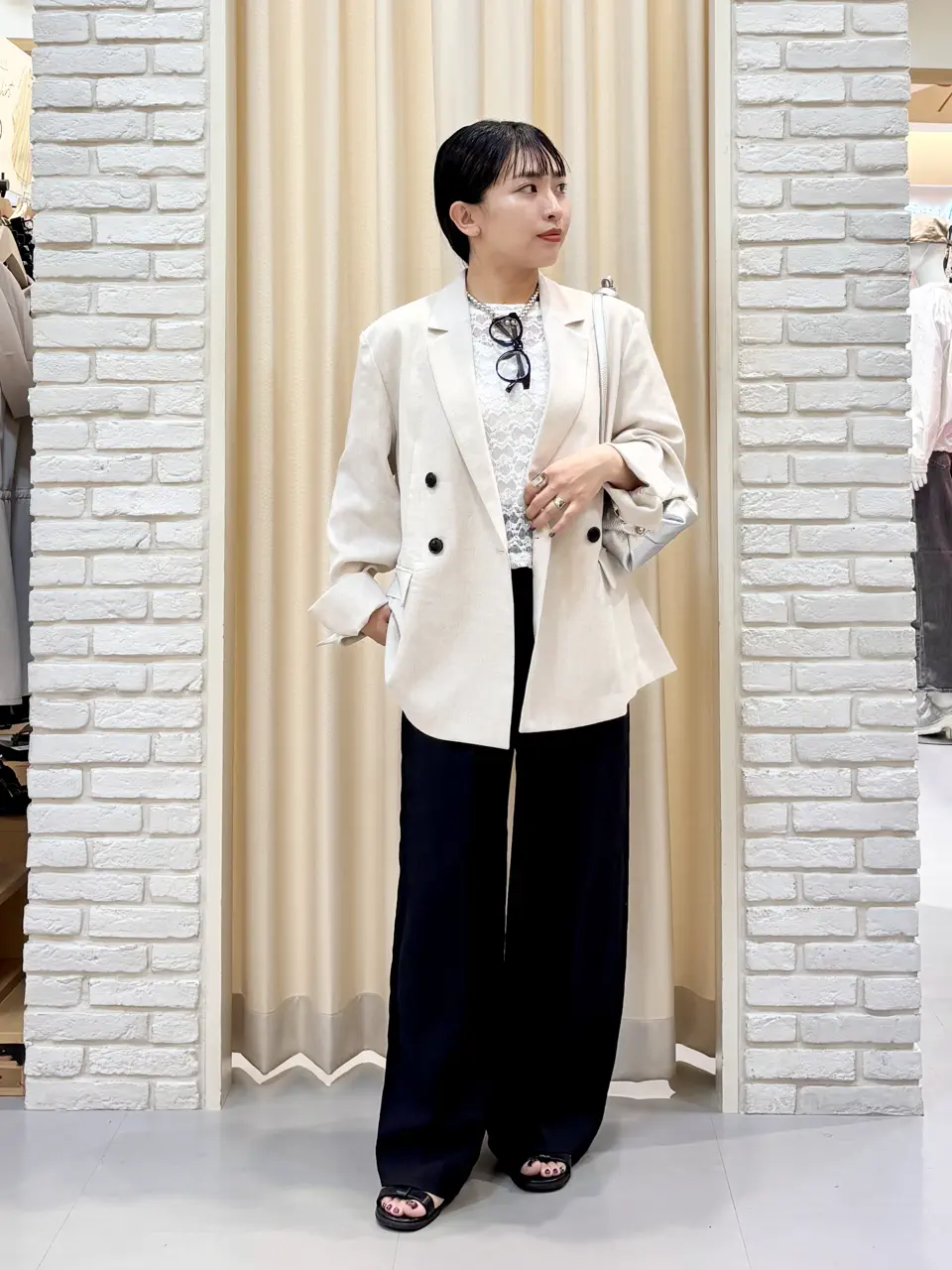 ONWARD CROSSET SELECT 服部 コーディネート画像
