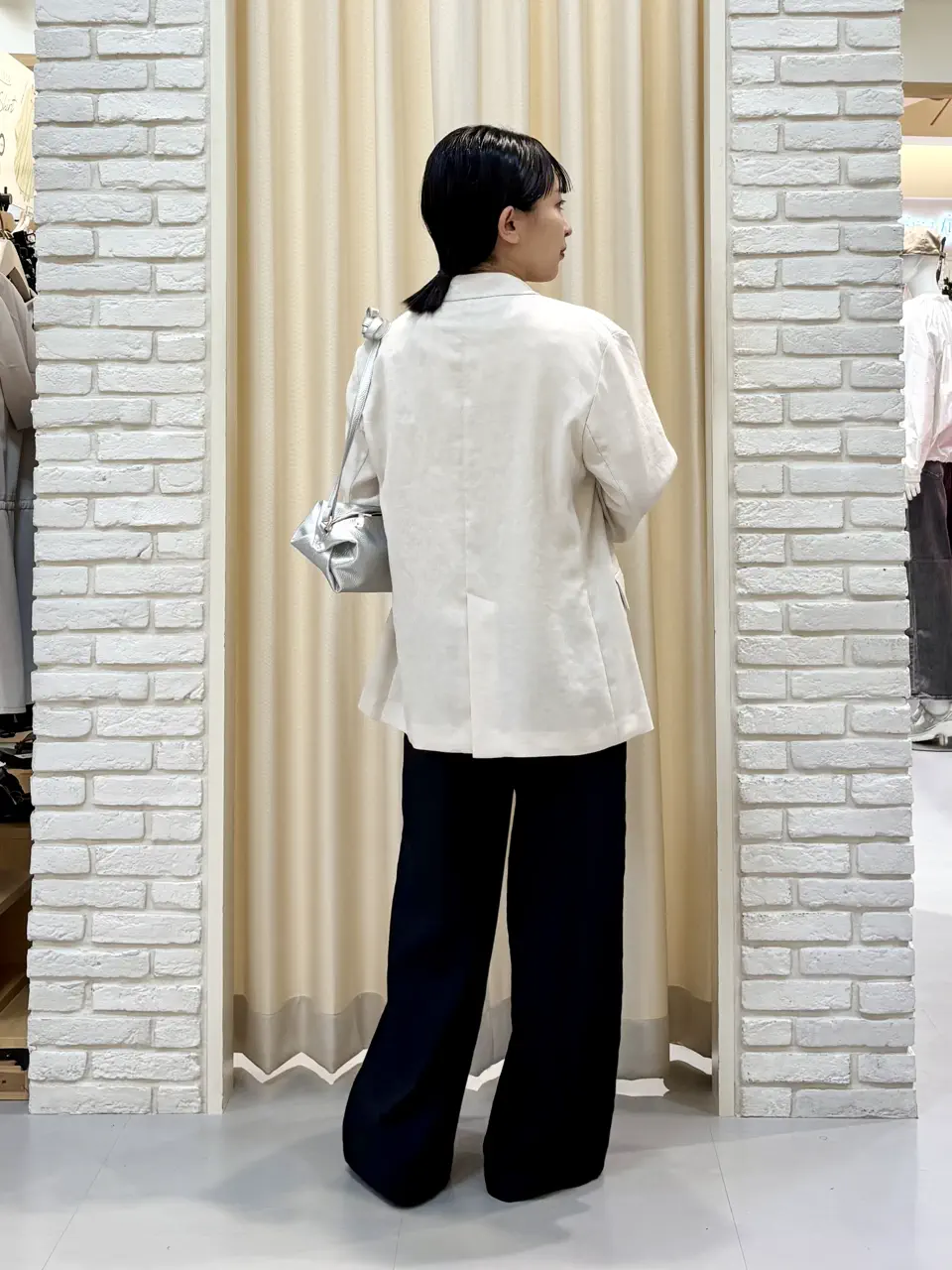 ONWARD CROSSET SELECT 服部 コーディネート画像