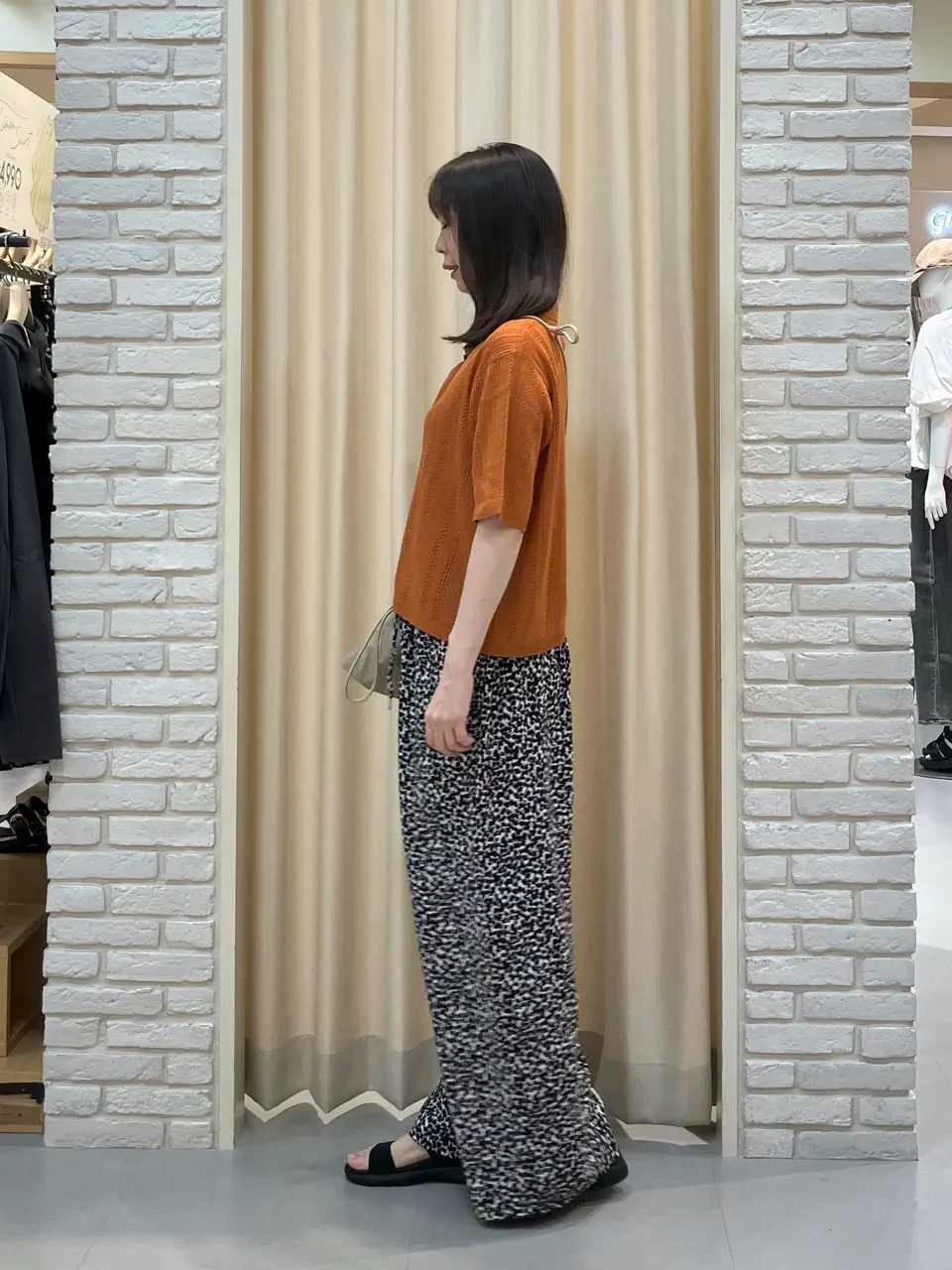 ONWARD CROSSET SELECT 檀 コーディネート画像
