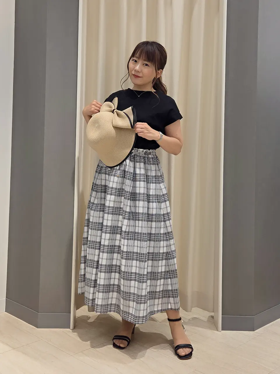  丸川 コーディネート画像