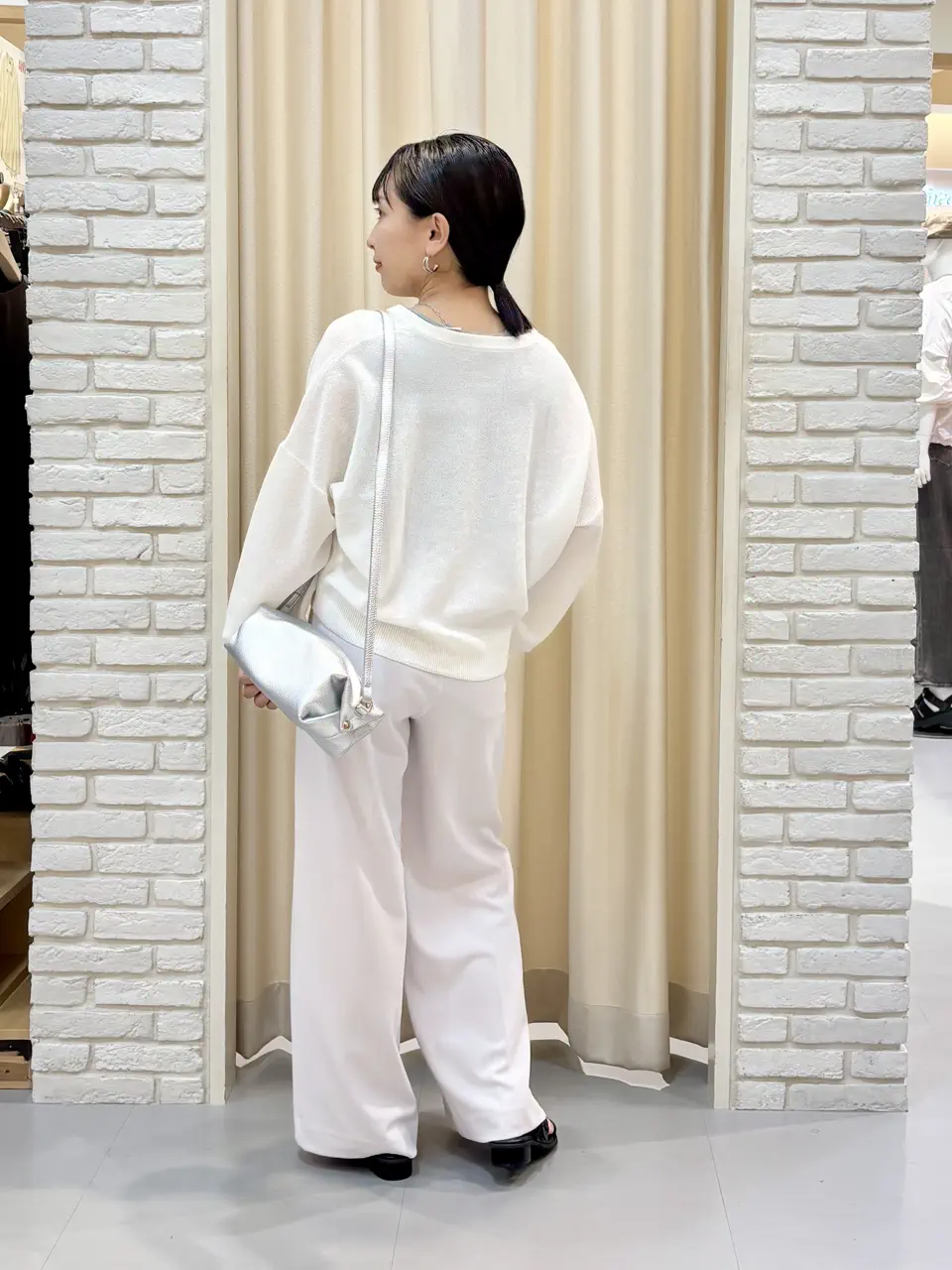 ONWARD CROSSET SELECT 服部 コーディネート画像
