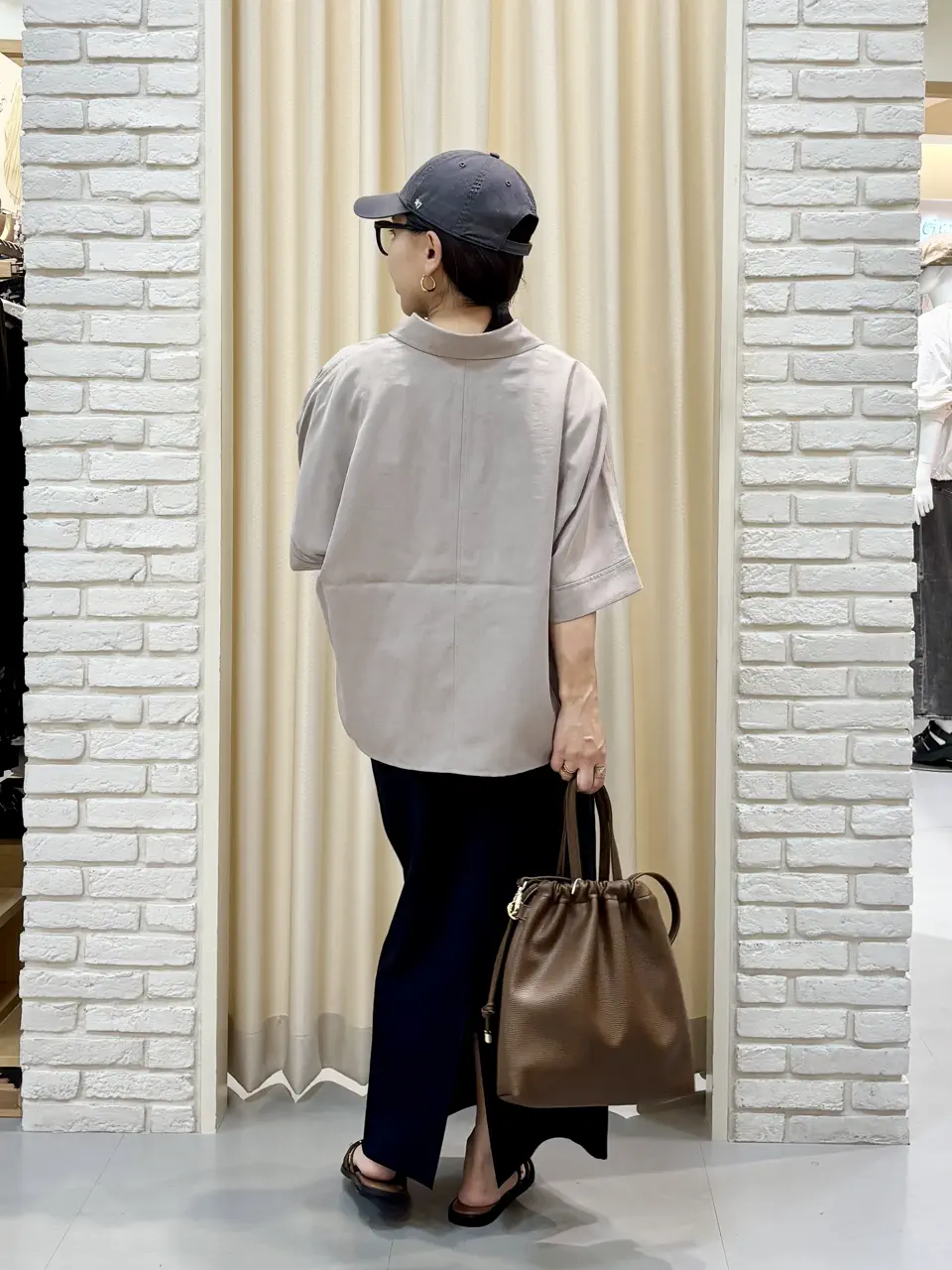 ONWARD CROSSET SELECT 服部 コーディネート画像