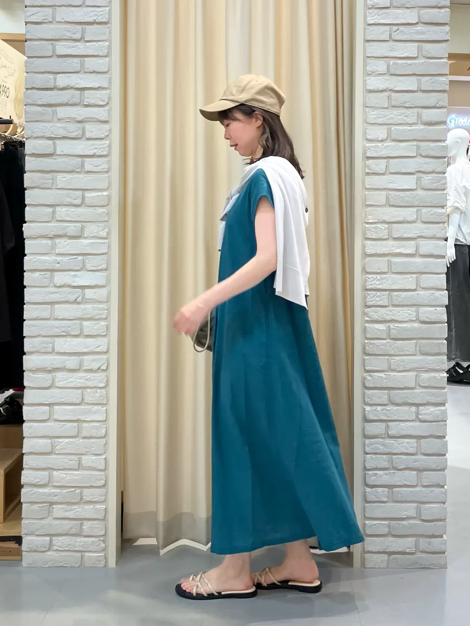 ONWARD CROSSET SELECT 檀 コーディネート画像