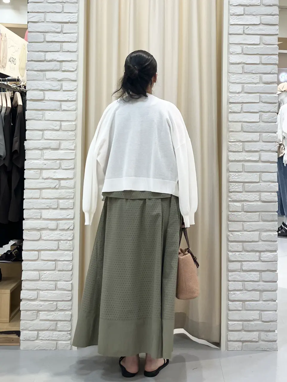 ONWARD CROSSET SELECT 中野 コーディネート画像