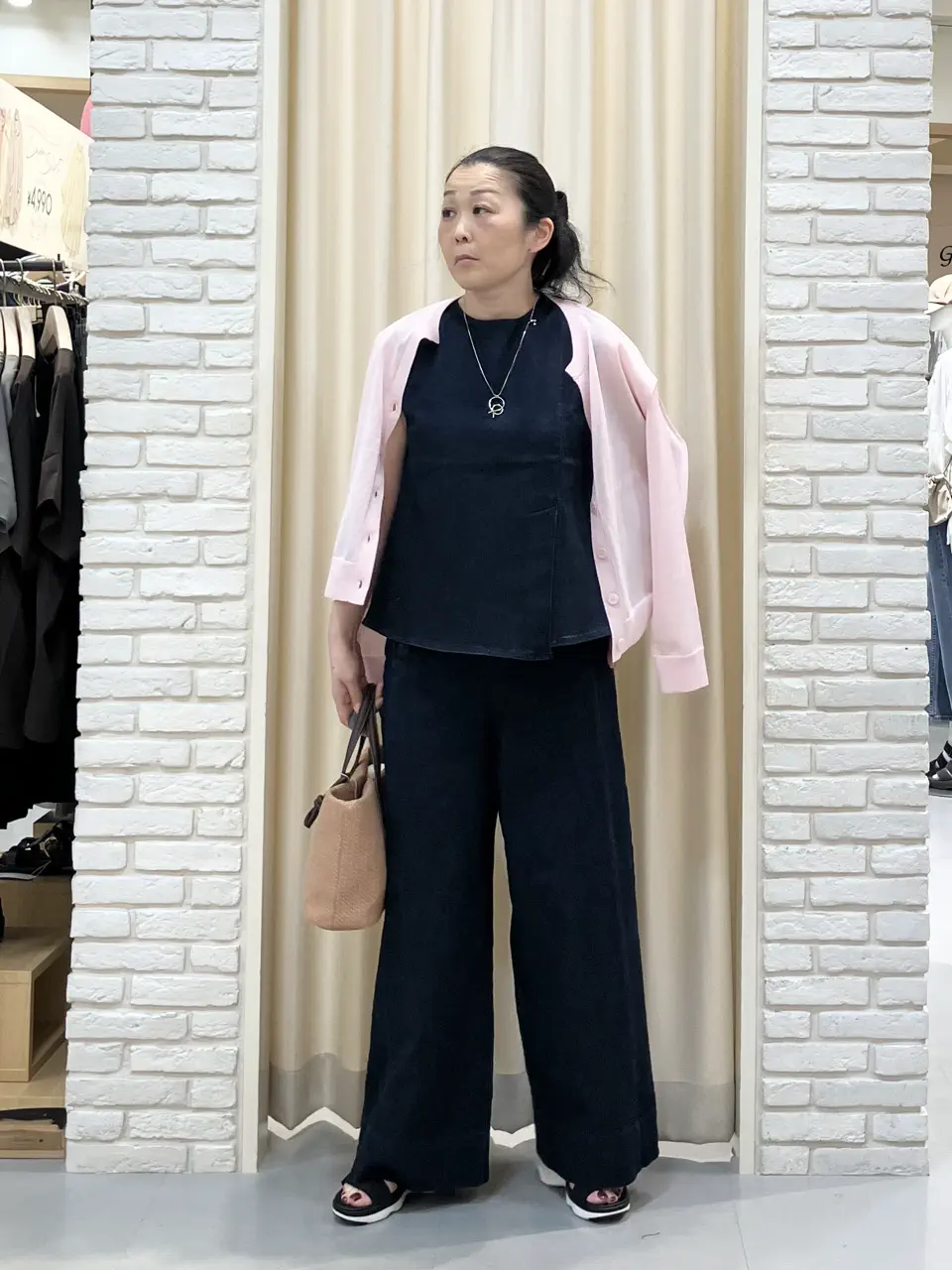 ONWARD CROSSET SELECT 中野 コーディネート画像