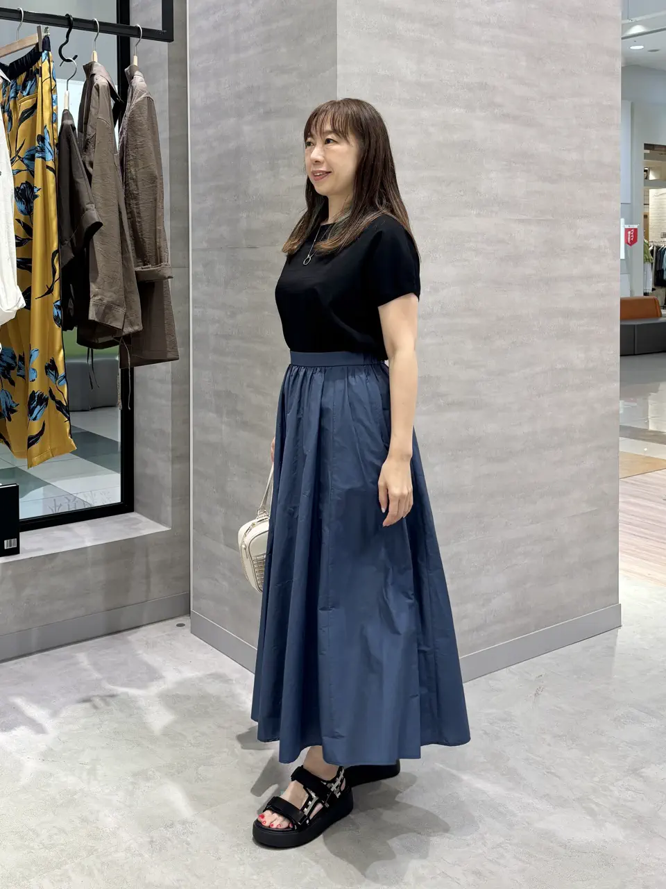 ONWARD CROSSET SELECT SAKAI コーディネート画像