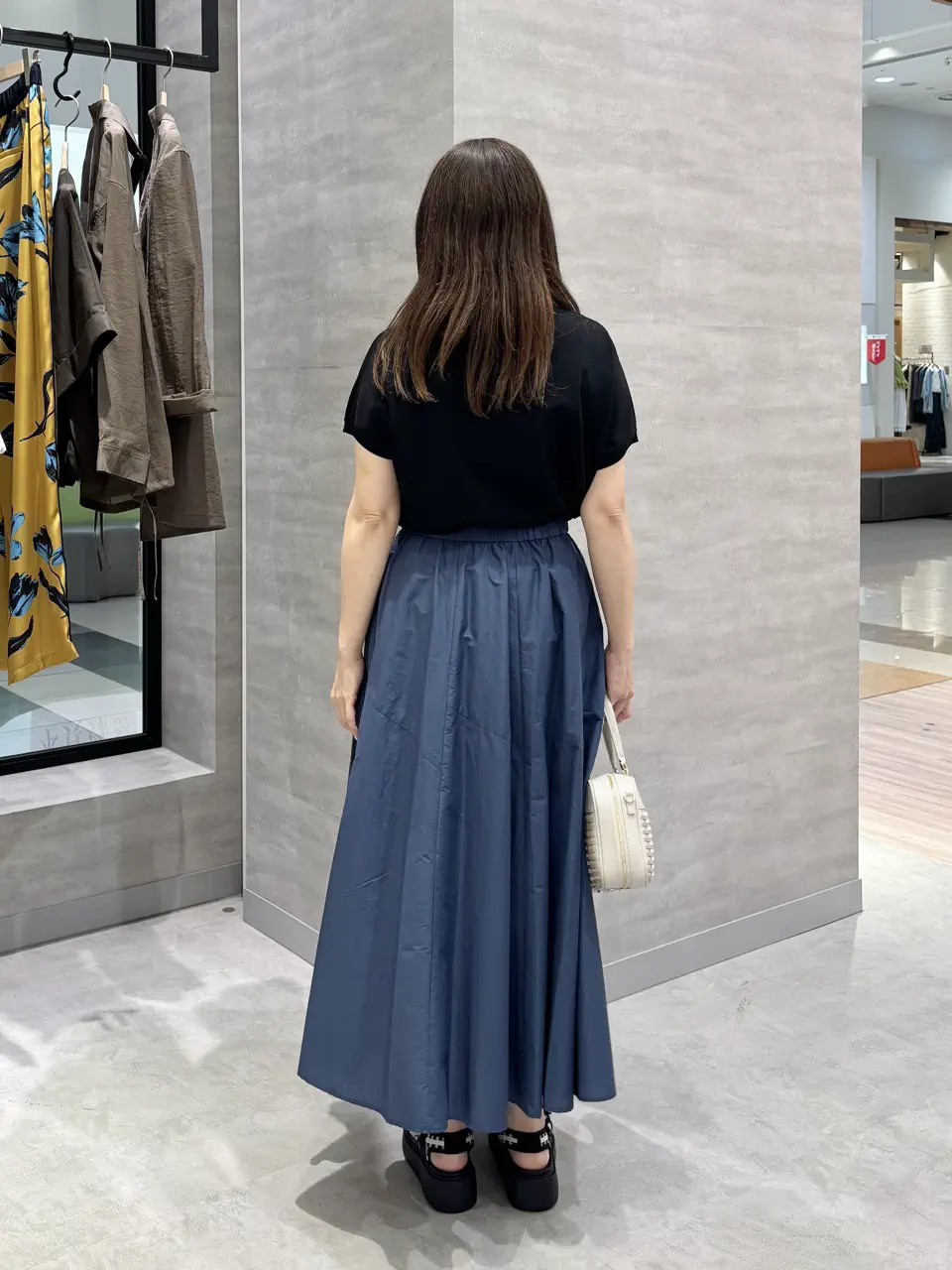 ONWARD CROSSET SELECT SAKAI コーディネート画像