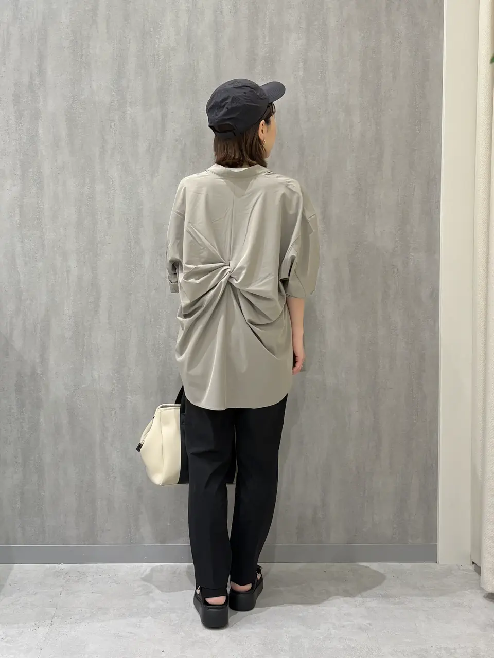 ONWARD CROSSET SELECT 若松 コーディネート画像
