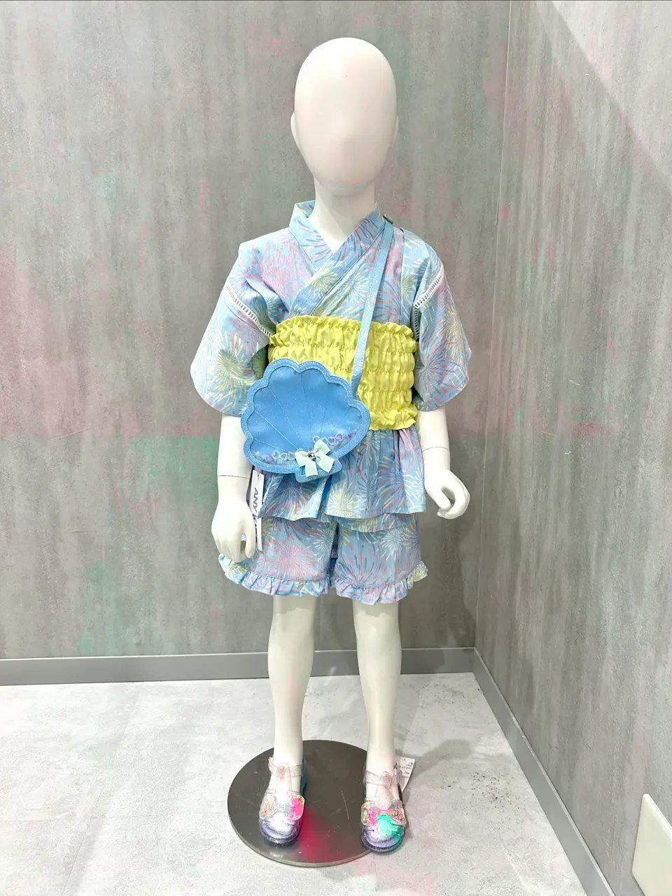  秋葉 コーディネート画像