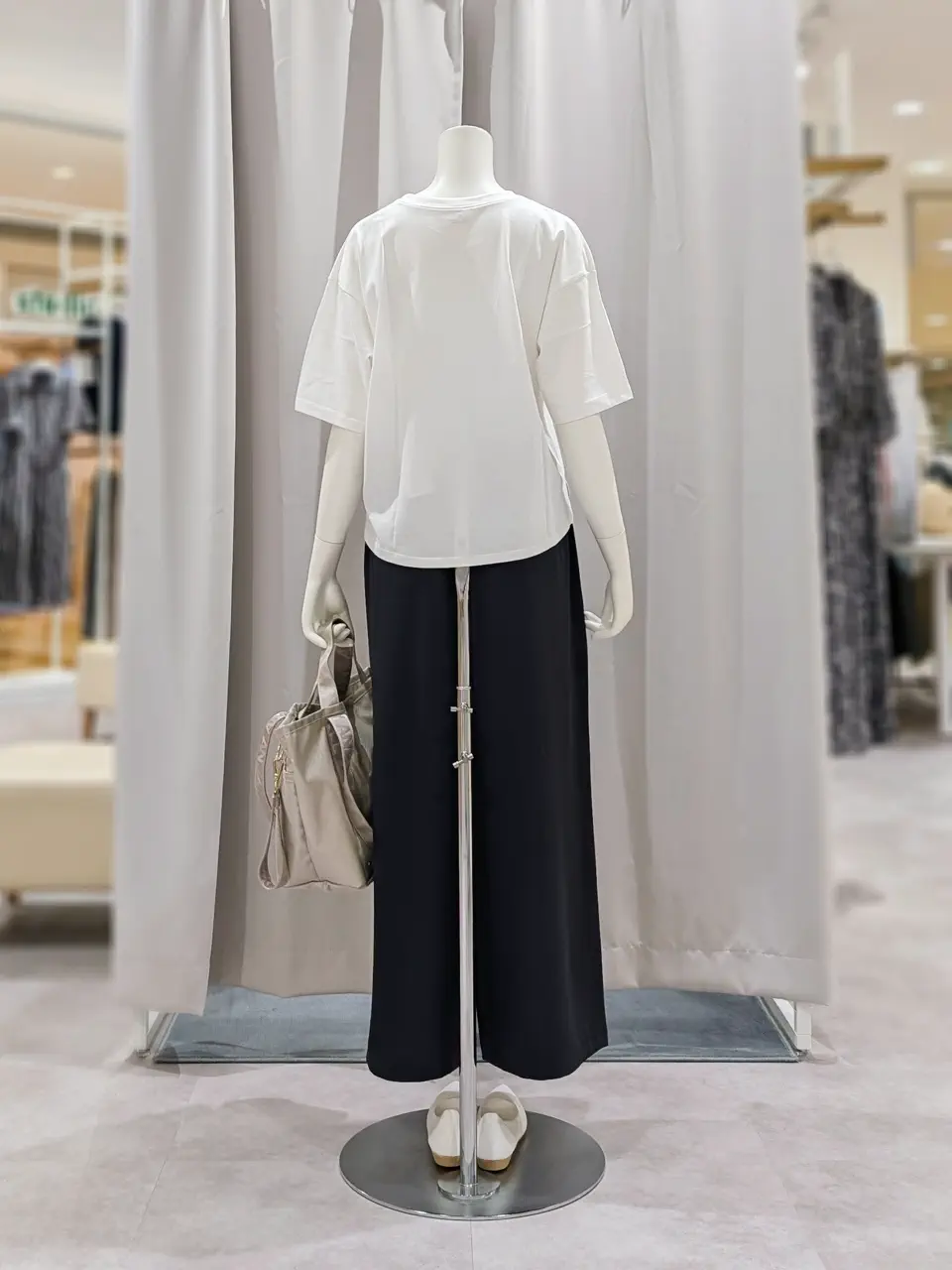 ONWARD CROSSET SELECT 岩田 コーディネート画像