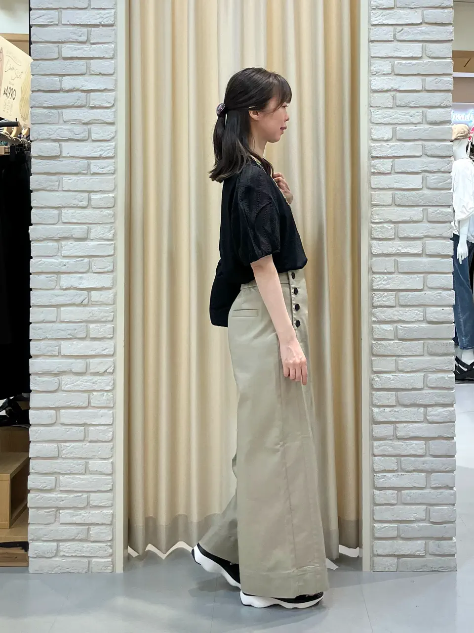 ONWARD CROSSET SELECT 檀 コーディネート画像