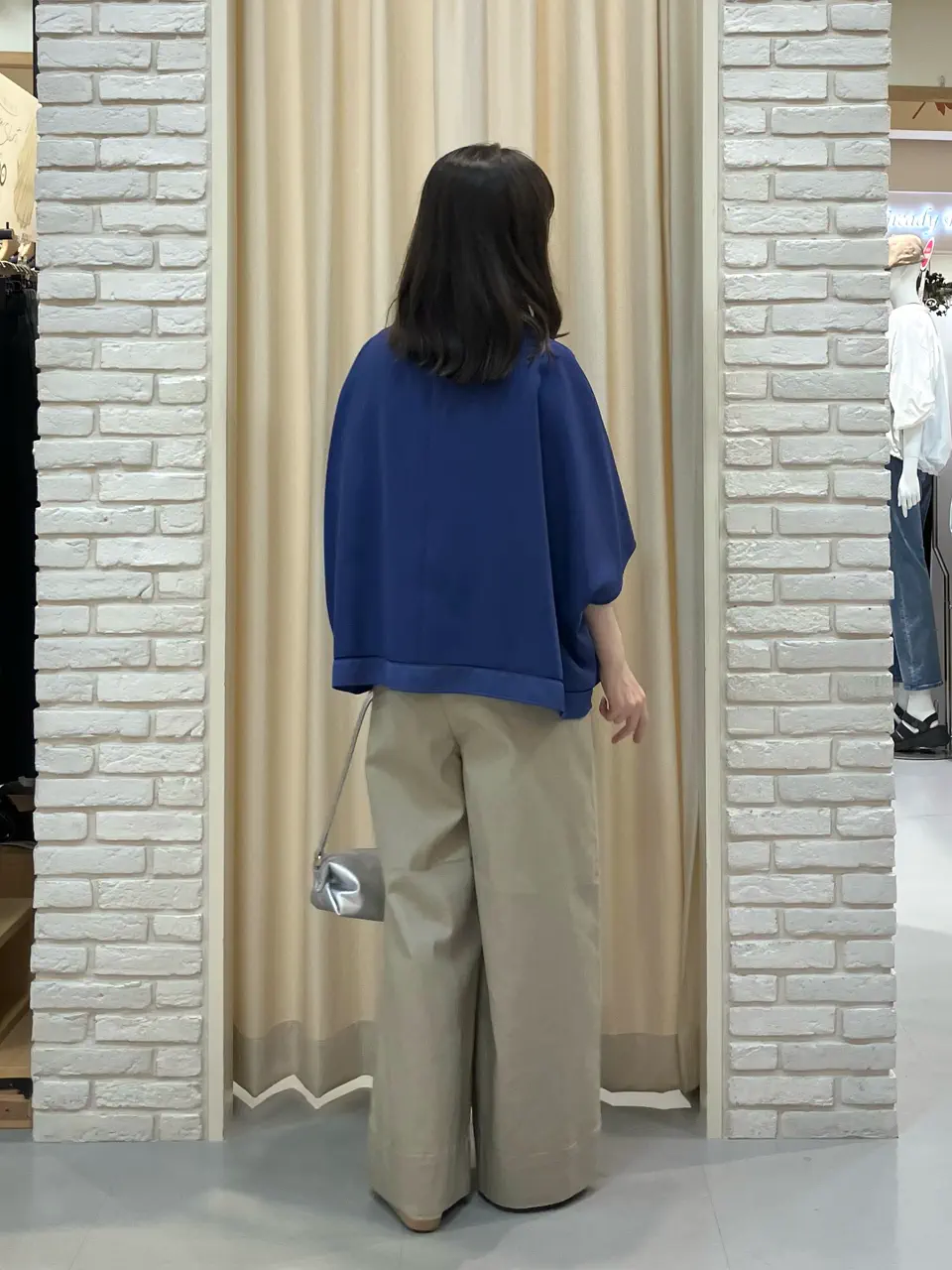 ONWARD CROSSET SELECT 檀 コーディネート画像