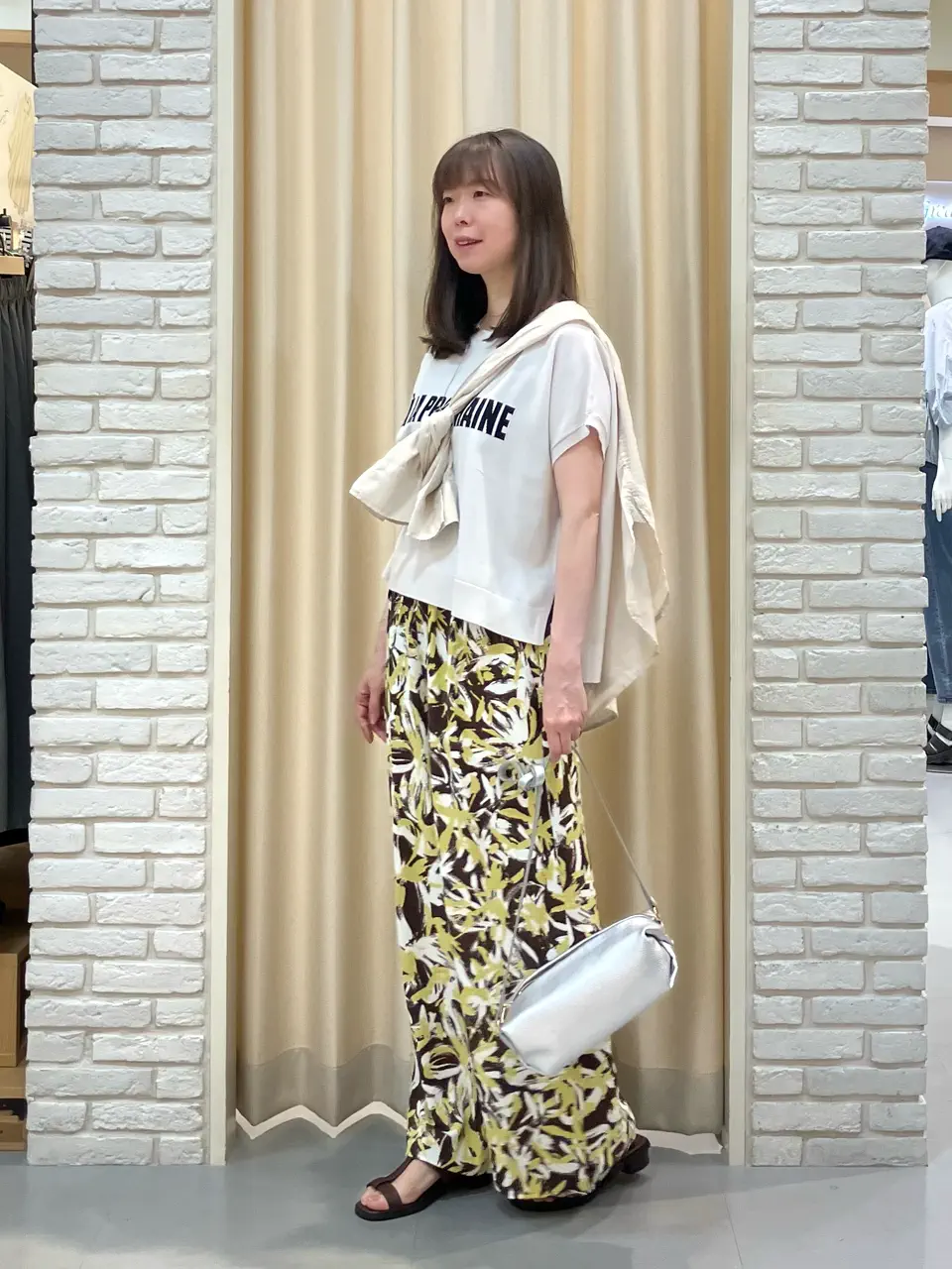 ONWARD CROSSET SELECT 檀 コーディネート画像