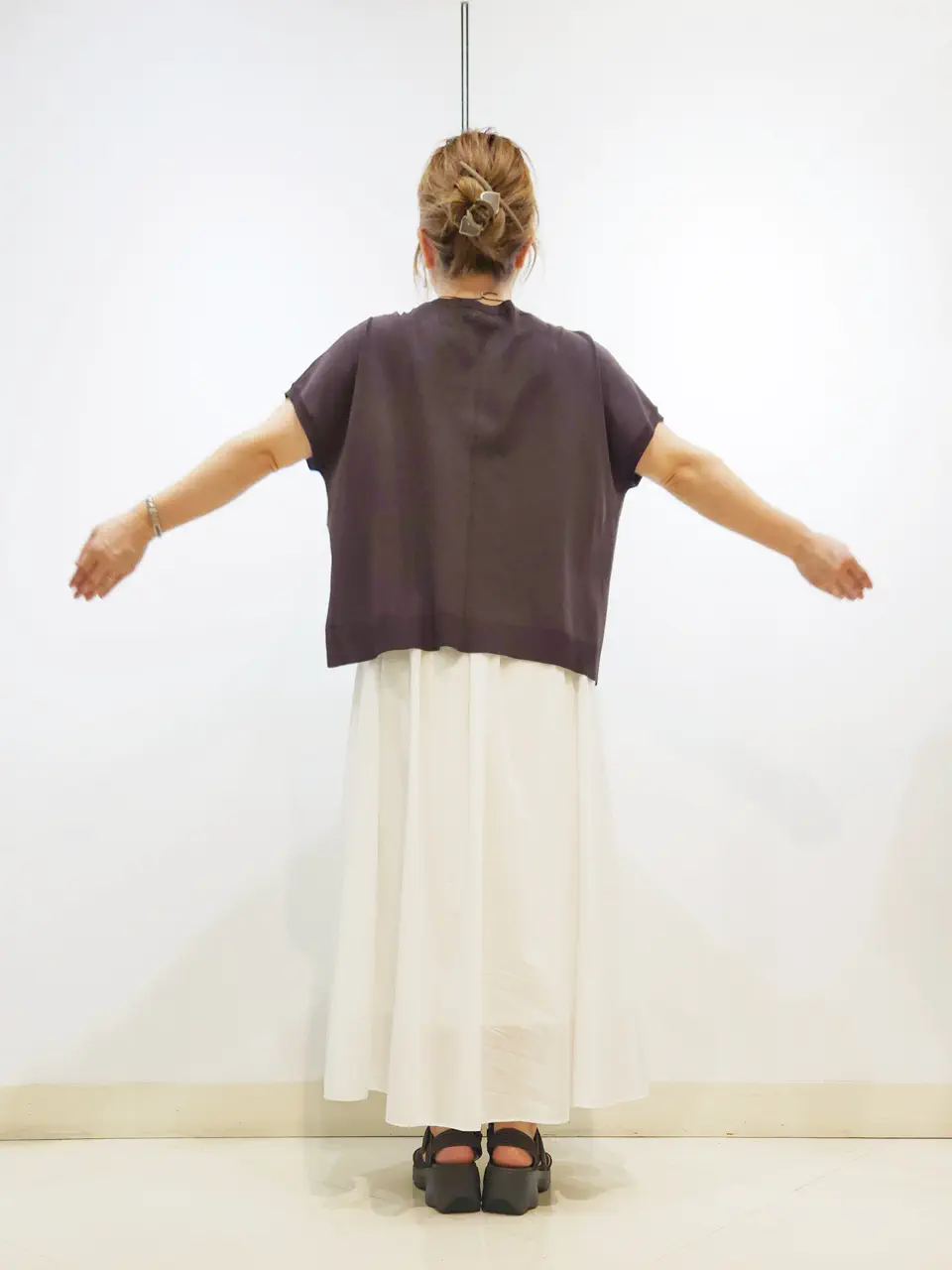 ONWARD CROSSET SELECT 中野 コーディネート画像