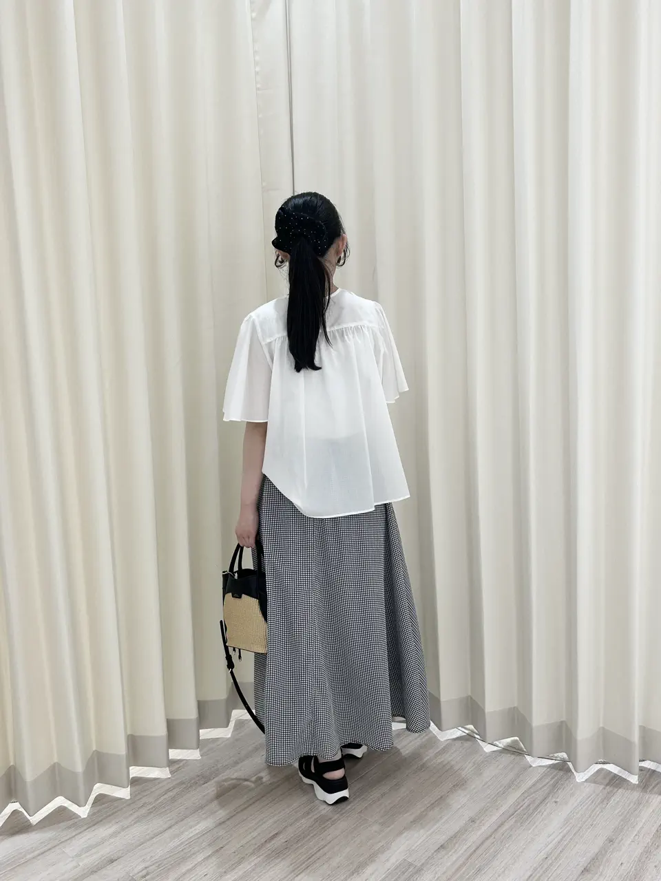 ONWARD CROSSET SELECT HANA コーディネート画像