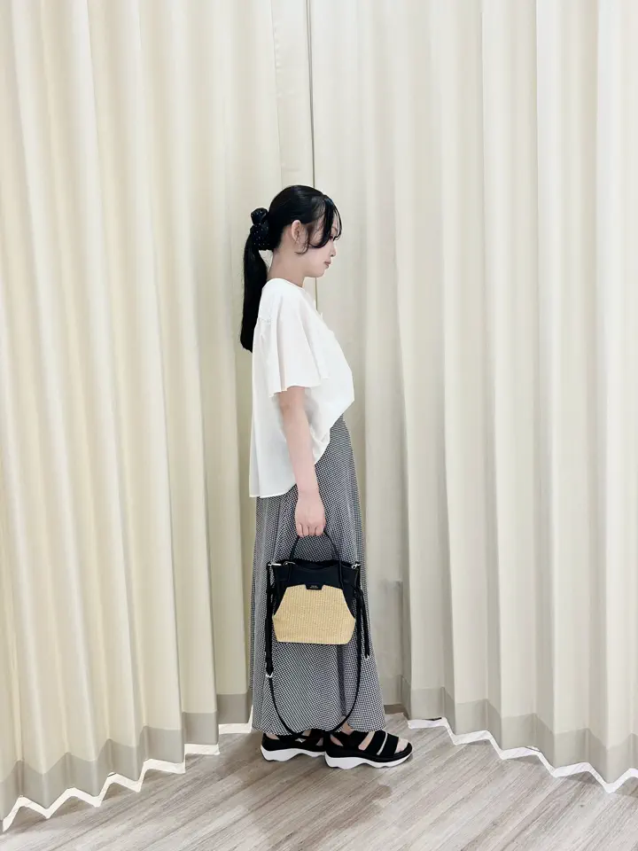 ONWARD CROSSET SELECT HANA コーディネート画像