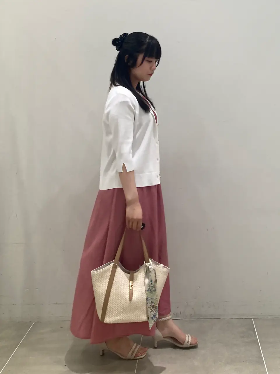 ONWARD CROSSET SELECT 鈴木 コーディネート画像