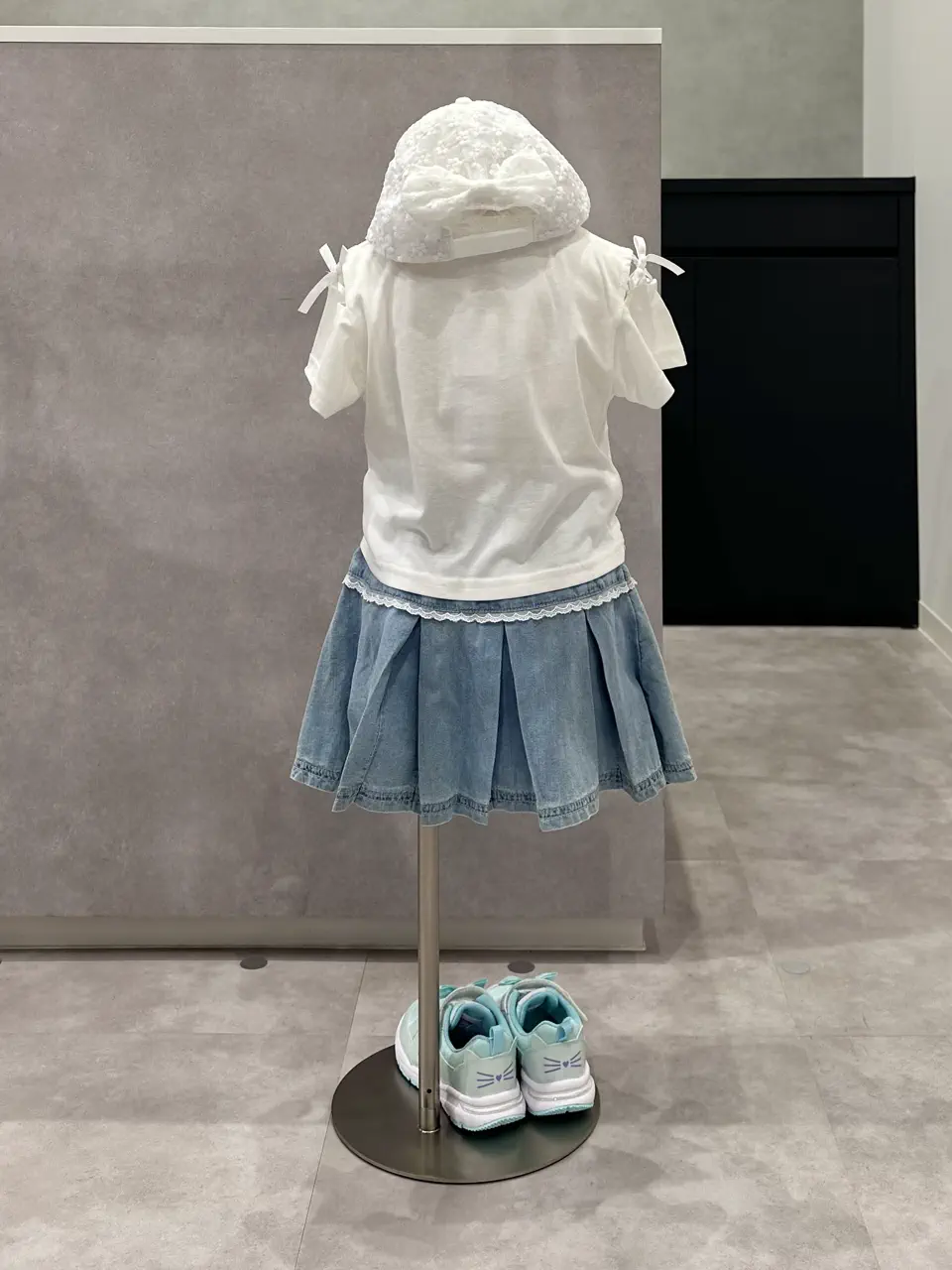 ONWARD CROSSET SELECT 西野 コーディネート画像