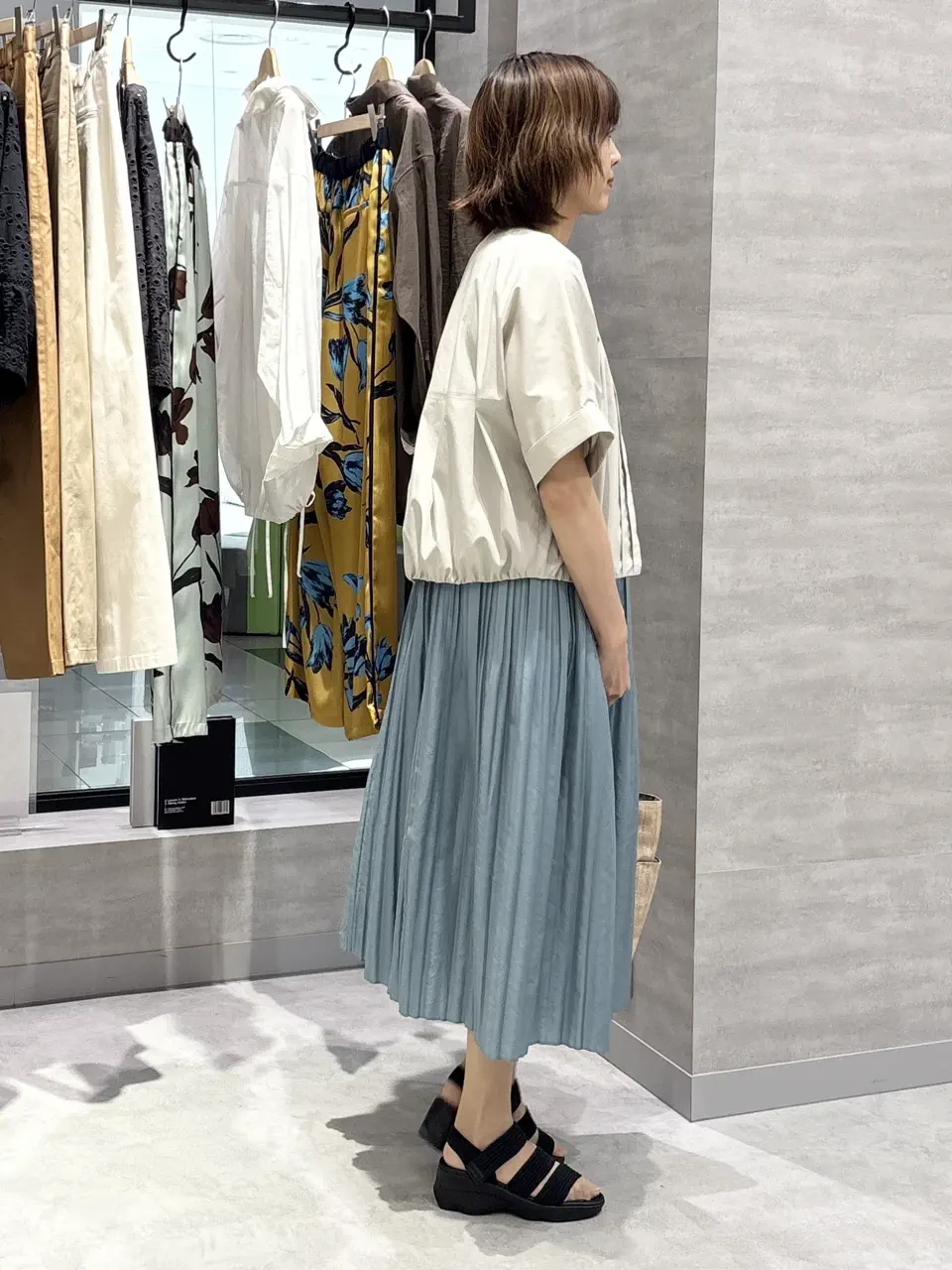 ONWARD CROSSET SELECT Chie コーディネート画像