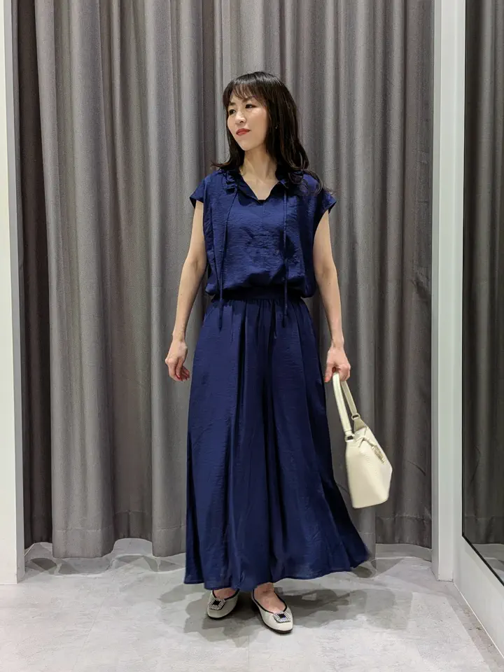 ONWARD CROSSET SELECT 浅岡 コーディネート画像