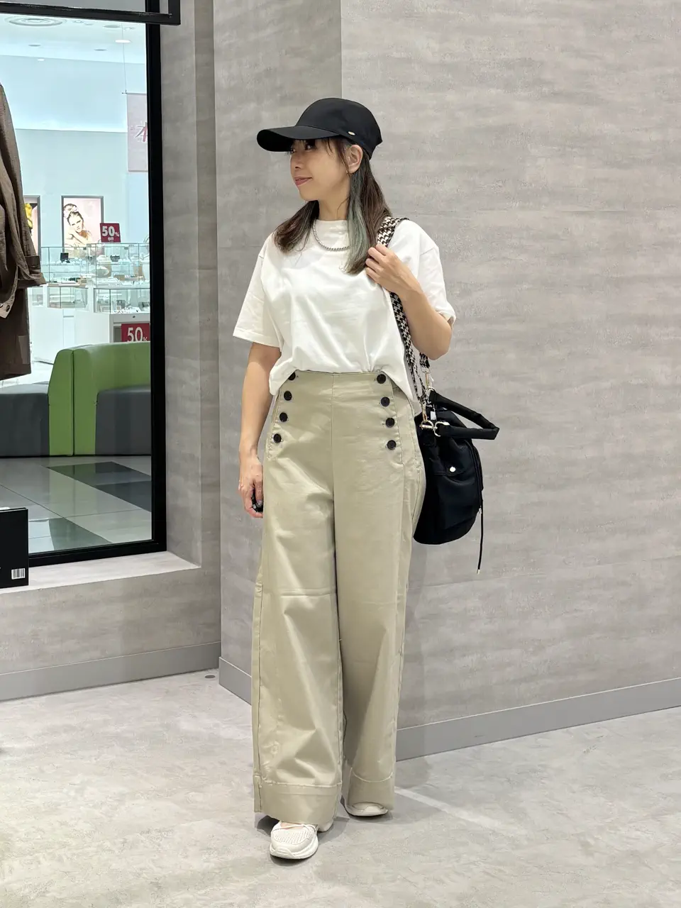  SAKAI コーディネート画像