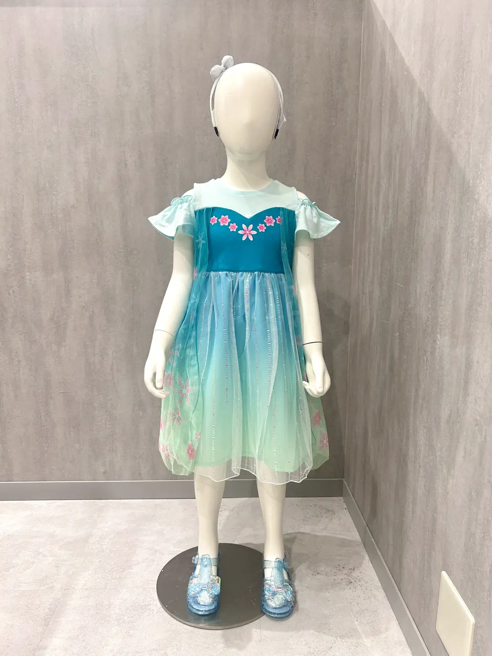  秋葉 コーディネート画像