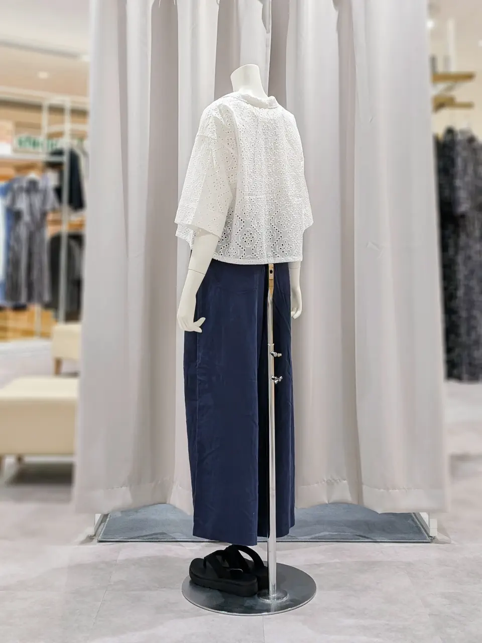 ONWARD CROSSET SELECT 岩田 コーディネート画像
