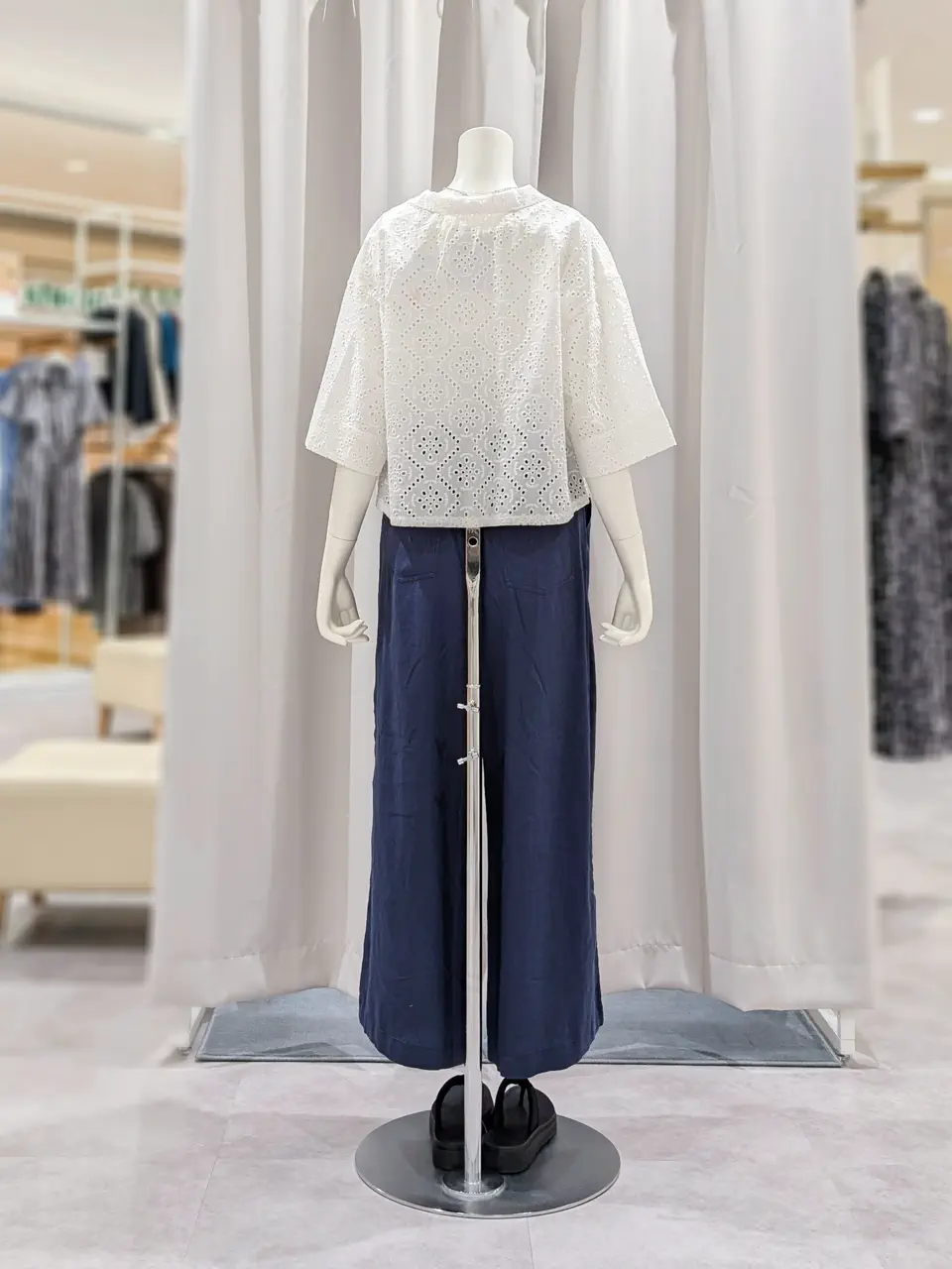 ONWARD CROSSET SELECT 岩田 コーディネート画像