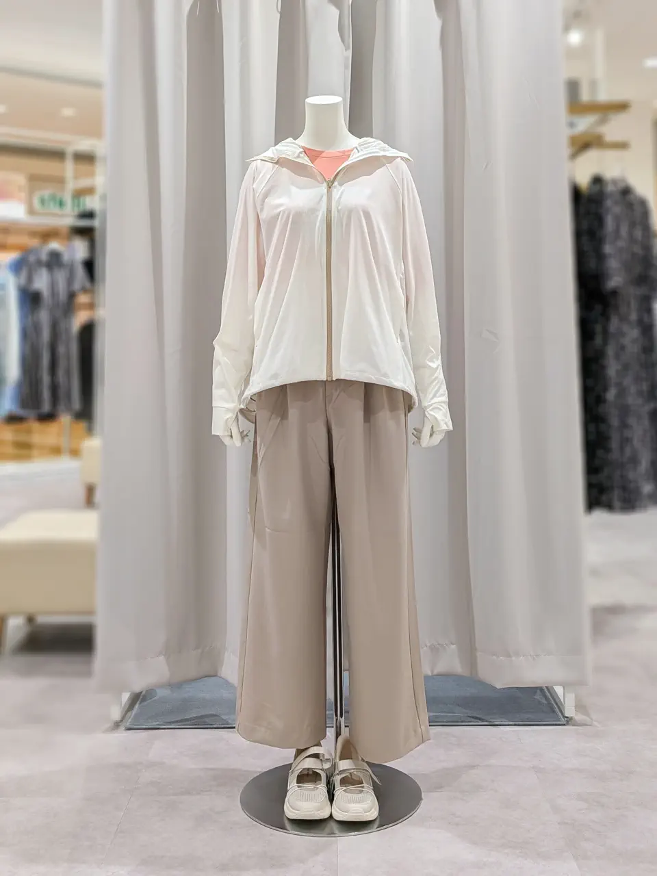 ONWARD CROSSET SELECT 岩田 コーディネート画像