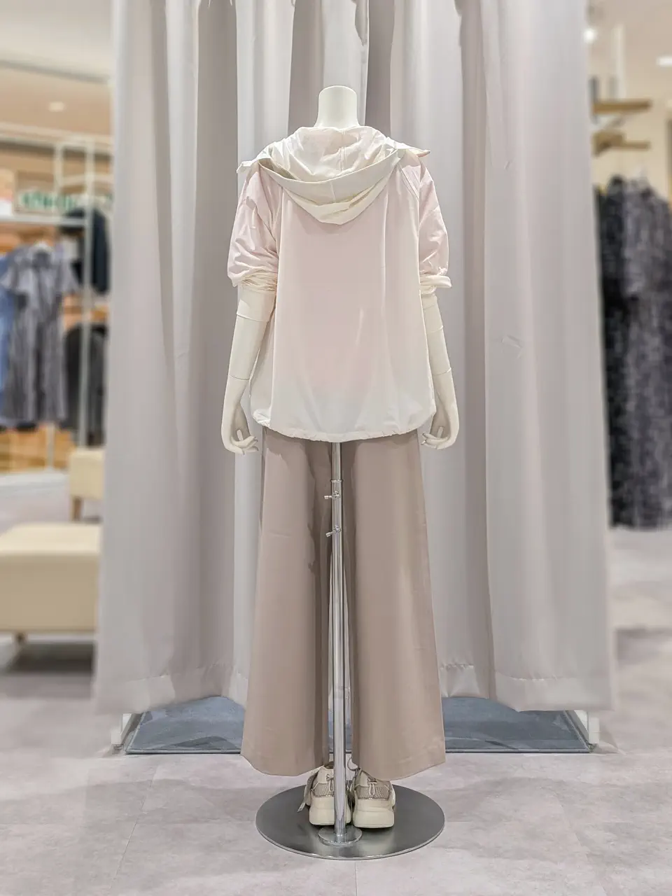 ONWARD CROSSET SELECT 岩田 コーディネート画像