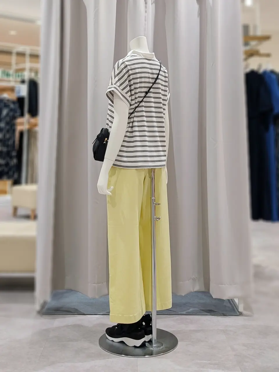 ONWARD CROSSET SELECT 岩田 コーディネート画像
