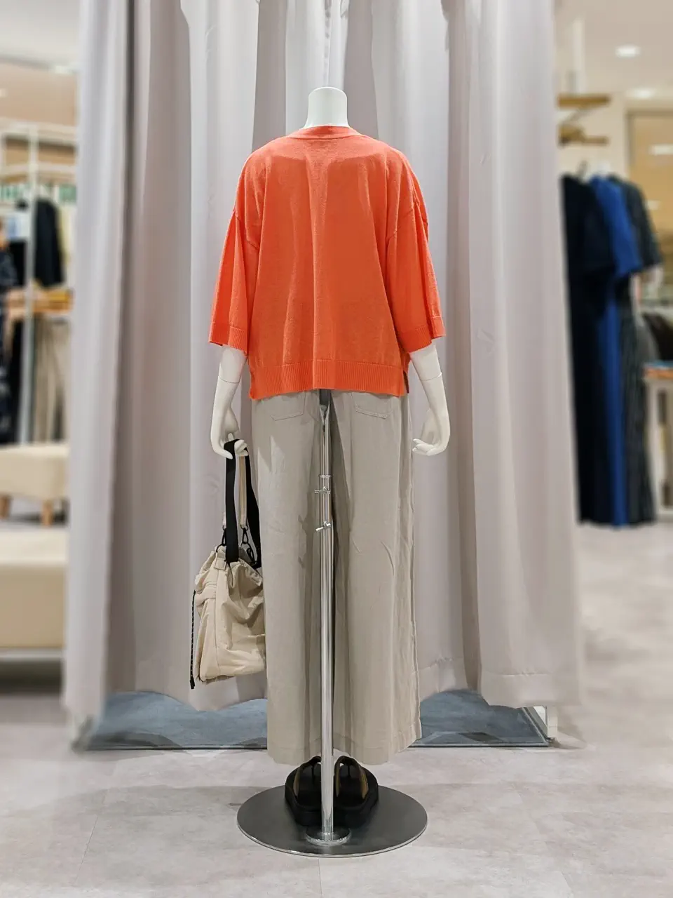 ONWARD CROSSET SELECT 岩田 コーディネート画像