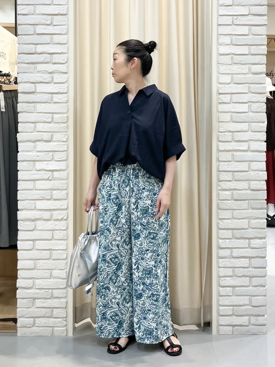 ONWARD CROSSET SELECT 中野 コーディネート画像