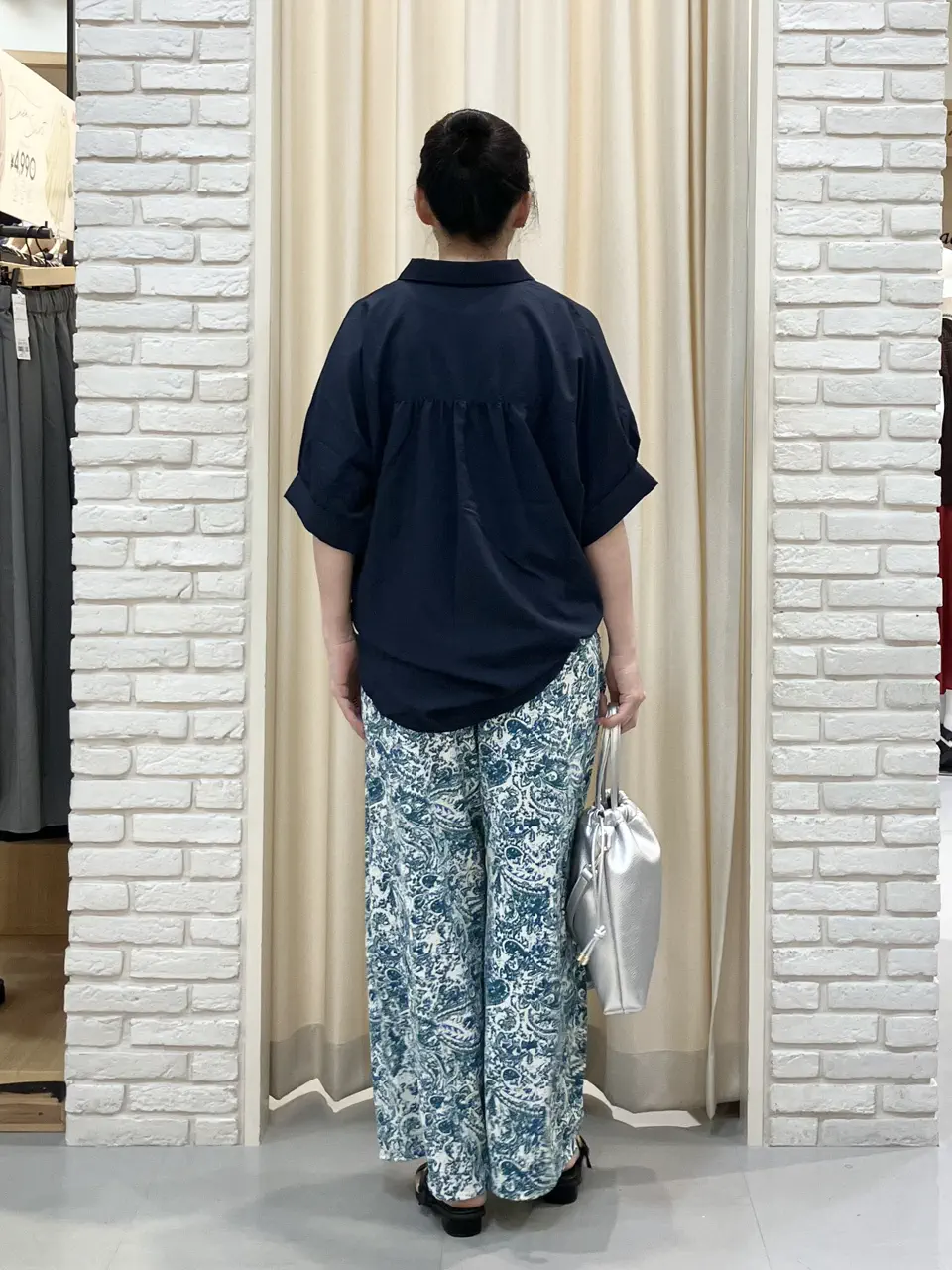 ONWARD CROSSET SELECT 中野 コーディネート画像