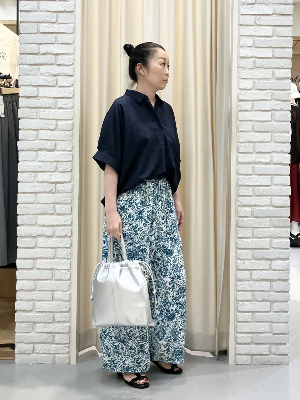 ONWARD CROSSET SELECT 中野 コーディネート画像