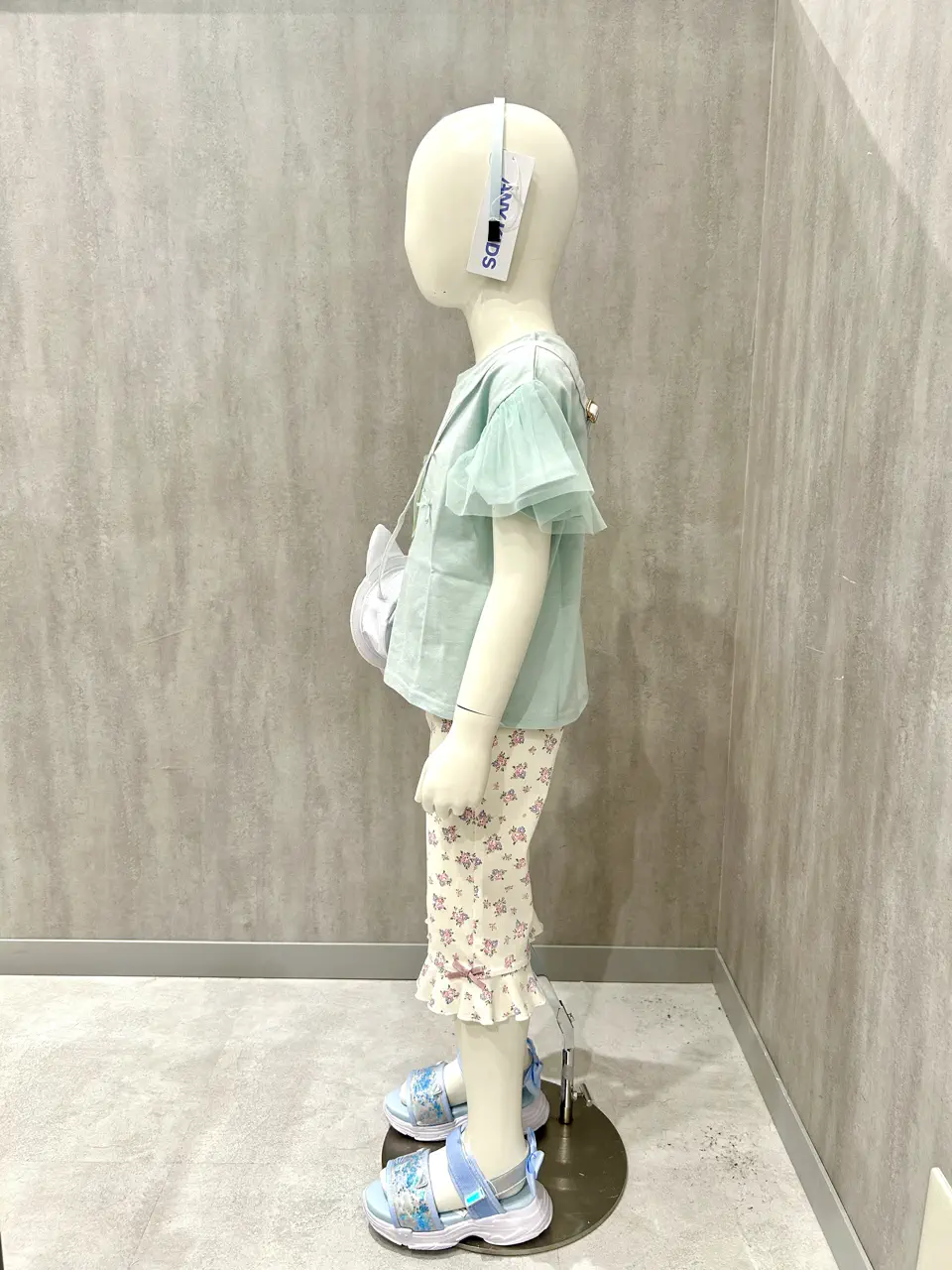ONWARD CROSSET SELECT 秋葉 コーディネート画像