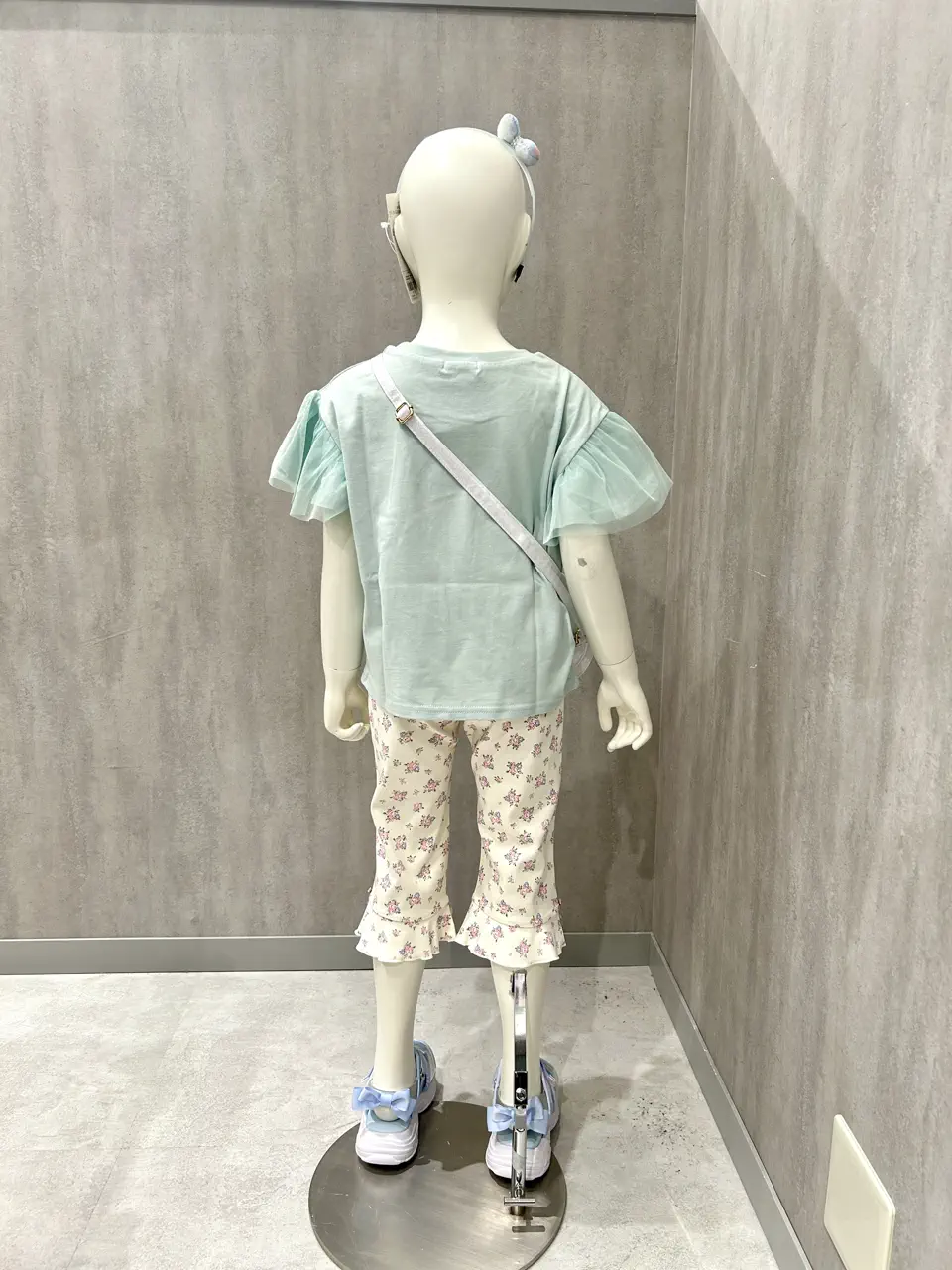 ONWARD CROSSET SELECT 秋葉 コーディネート画像