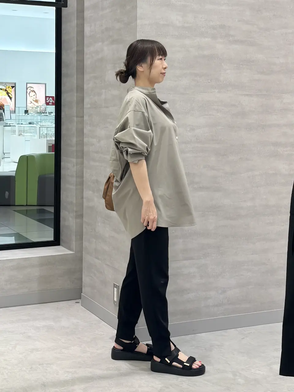 ONWARD CROSSET SELECT SAKAI コーディネート画像