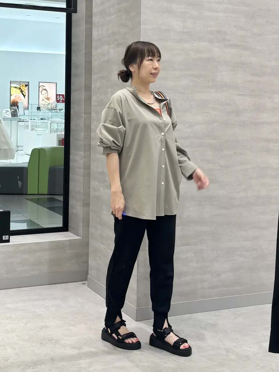 ONWARD CROSSET SELECT SAKAI コーディネート画像