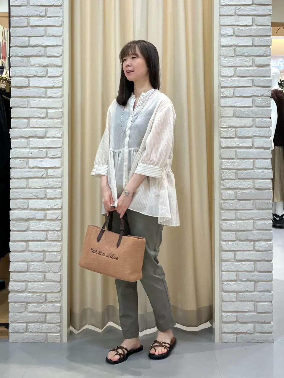 ONWARD CROSSET SELECT 檀 コーディネート画像