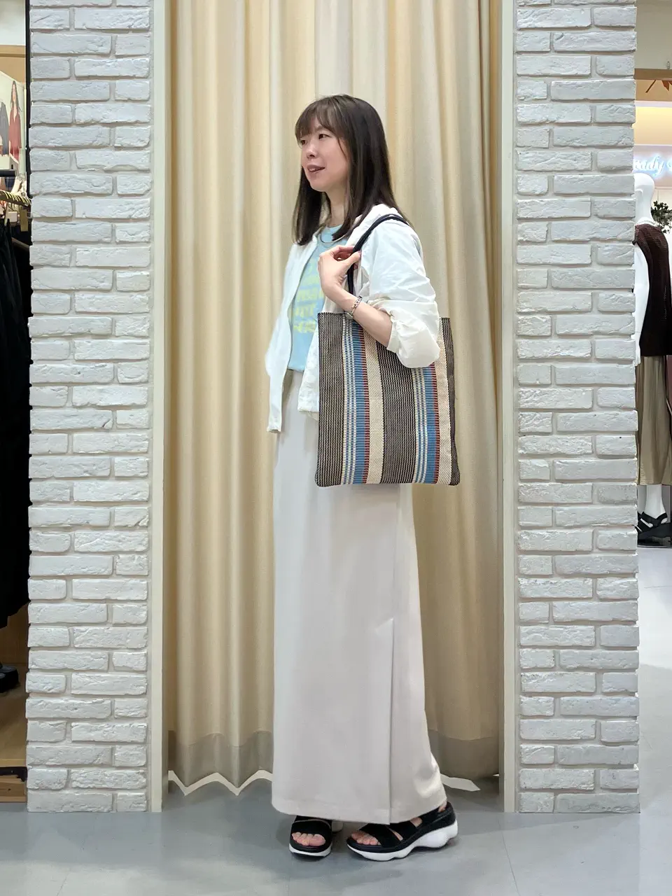 ONWARD CROSSET SELECT 檀 コーディネート画像