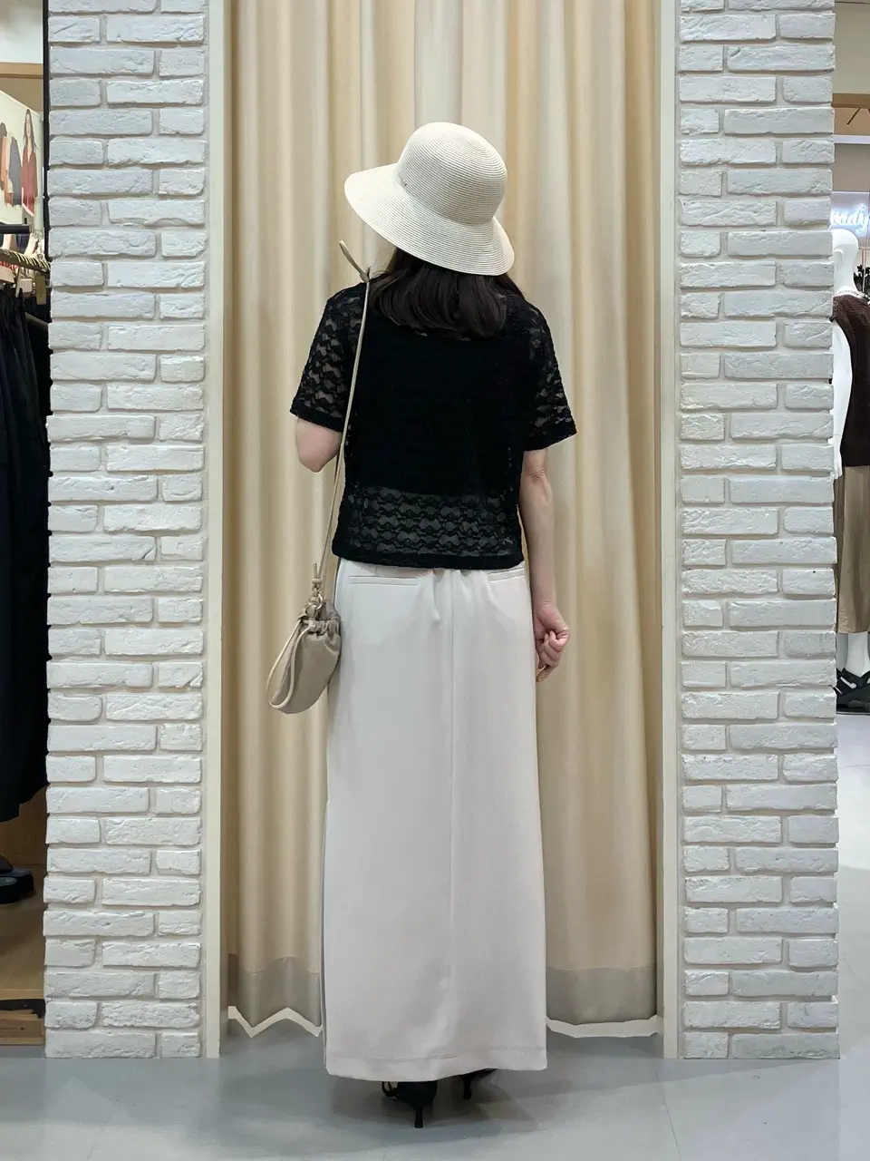 ONWARD CROSSET SELECT 檀 コーディネート画像