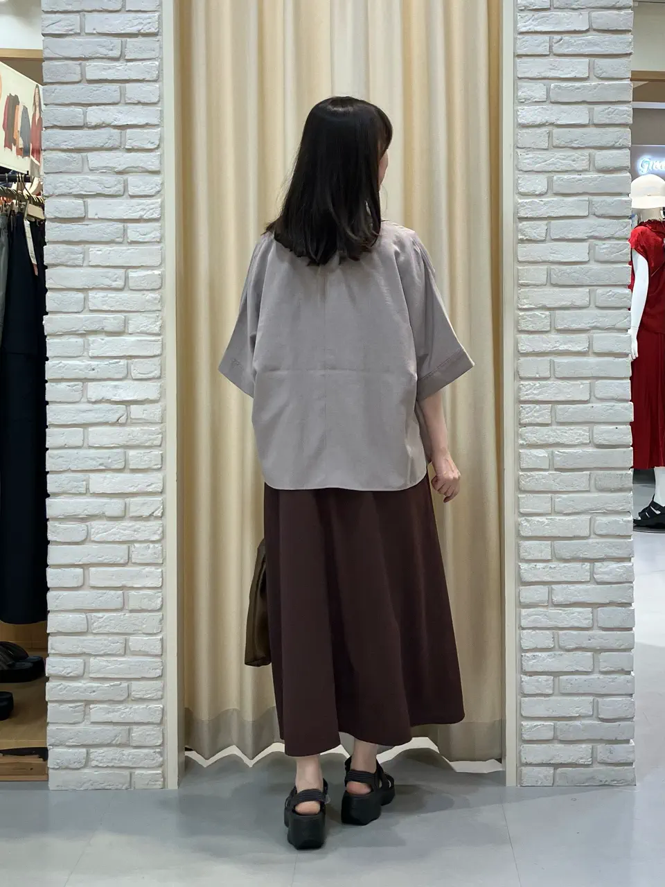 ONWARD CROSSET SELECT 檀 コーディネート画像