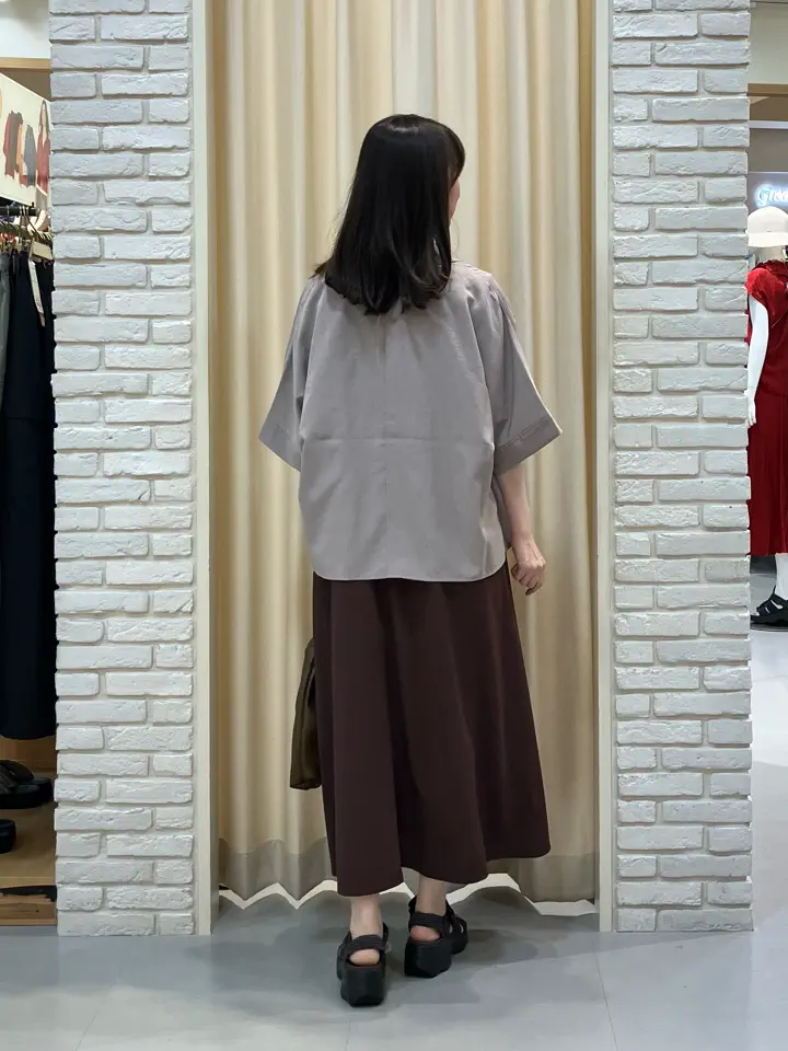 ONWARD CROSSET SELECT 檀 コーディネート画像