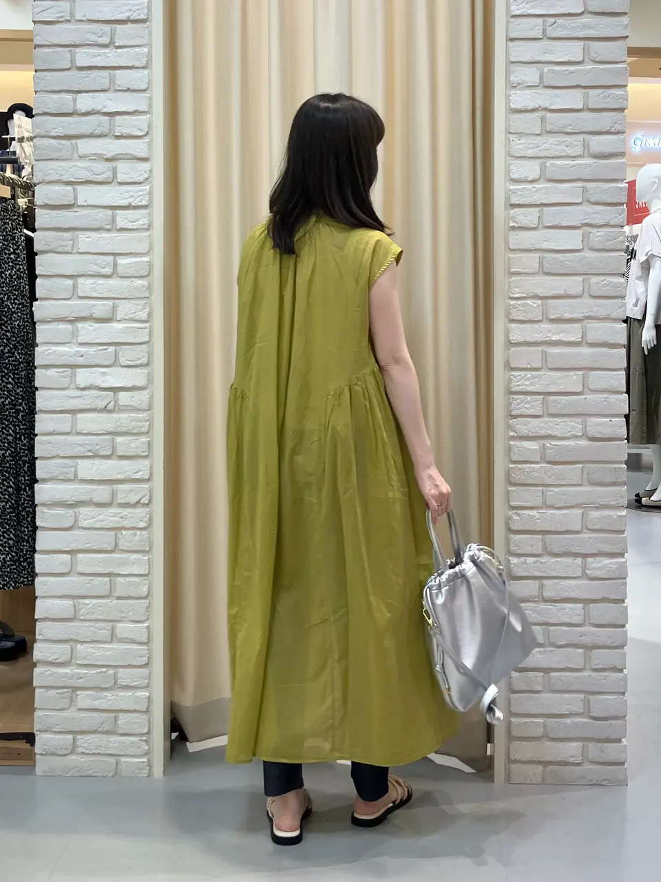 ONWARD CROSSET SELECT 檀 コーディネート画像
