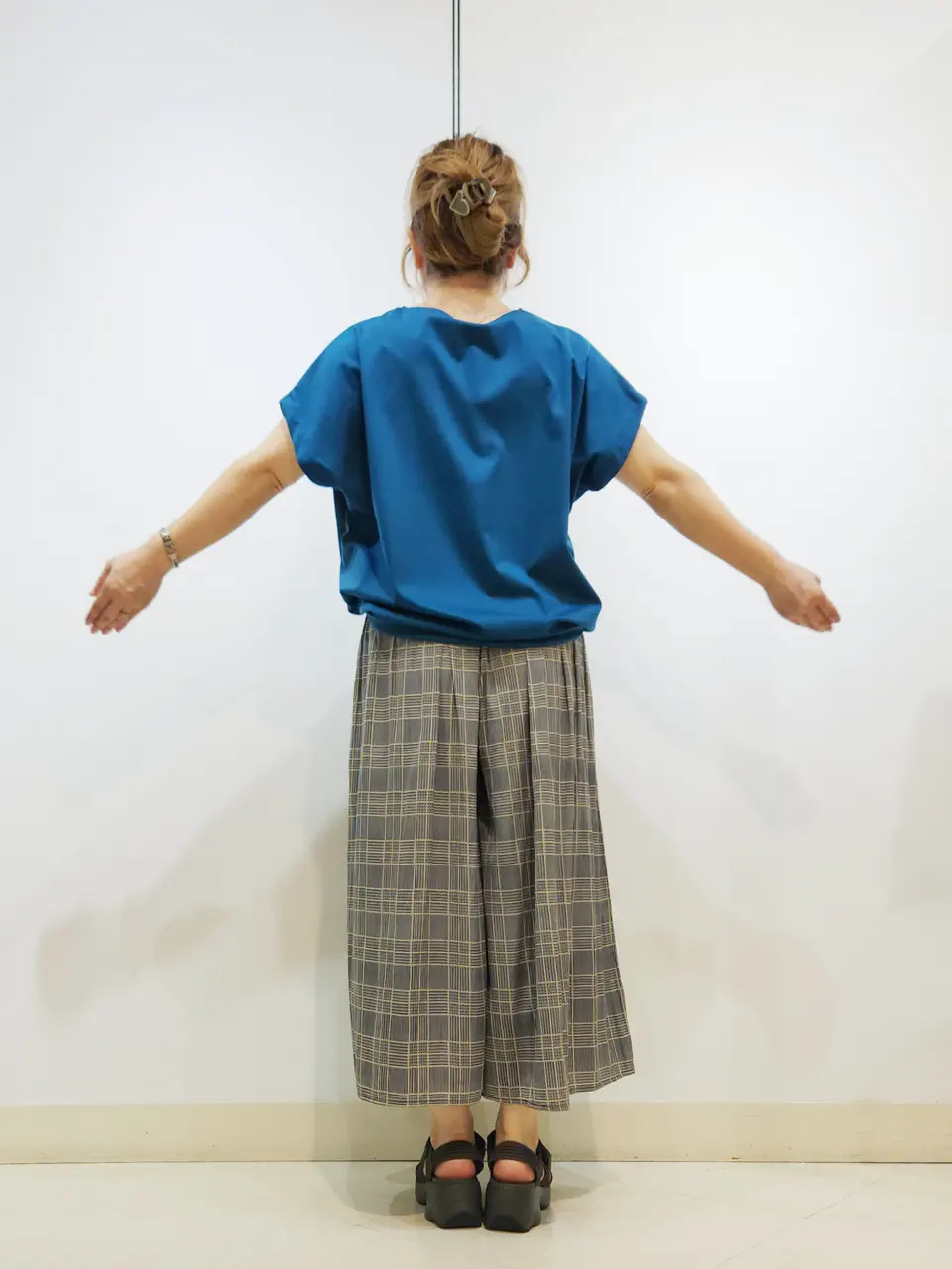 ONWARD CROSSET SELECT 中野 コーディネート画像