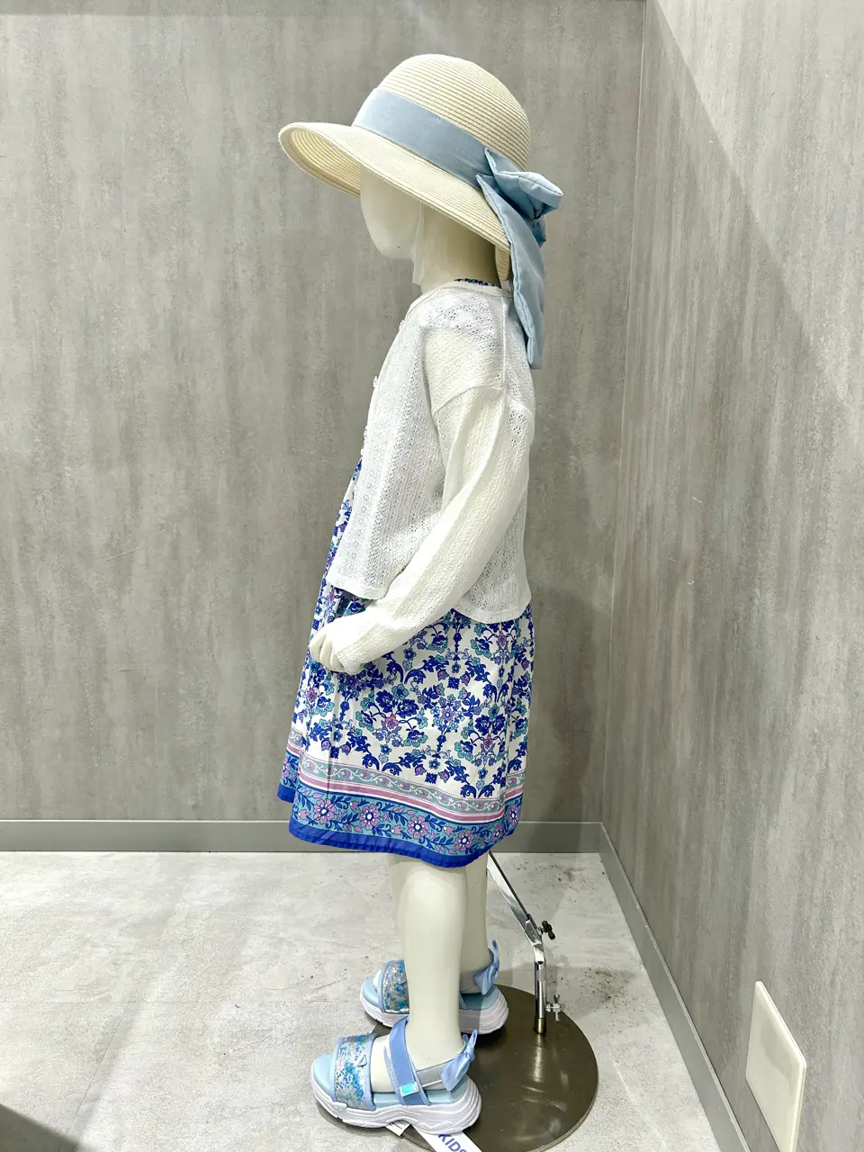 ONWARD CROSSET SELECT 秋葉 コーディネート画像