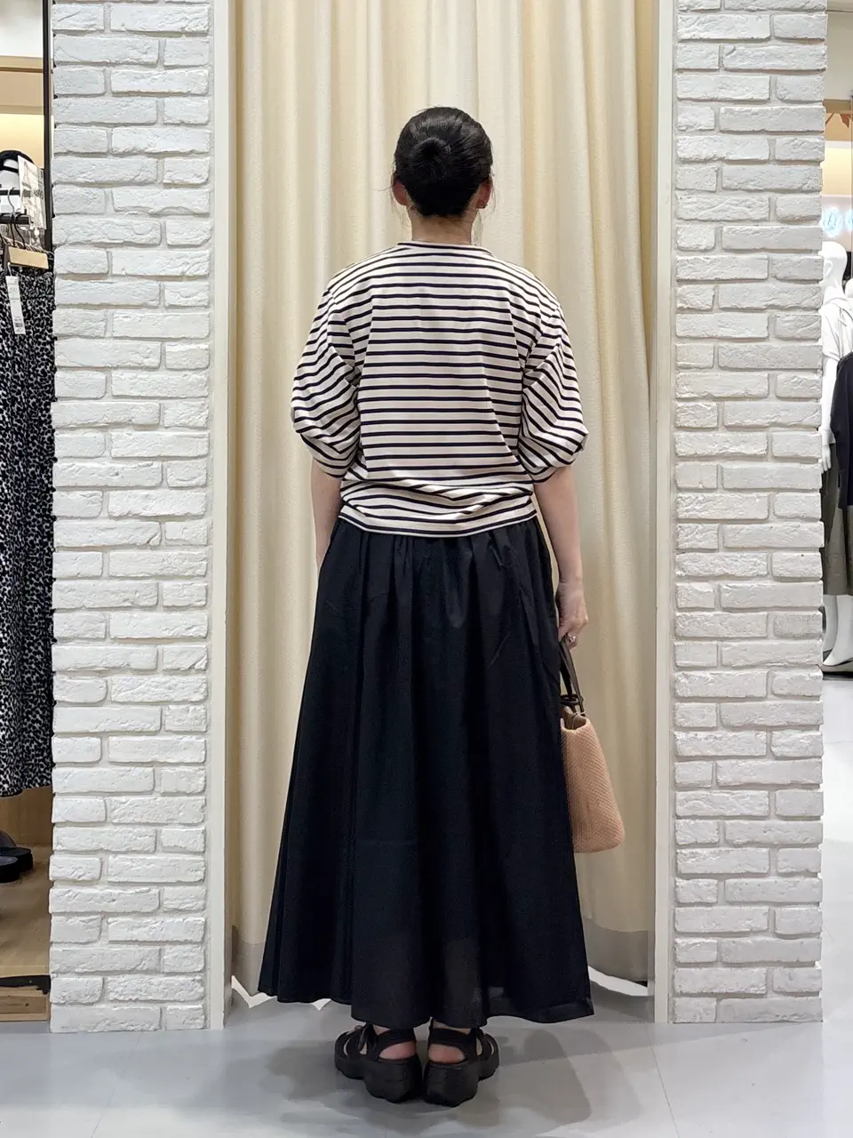ONWARD CROSSET SELECT 中野 コーディネート画像